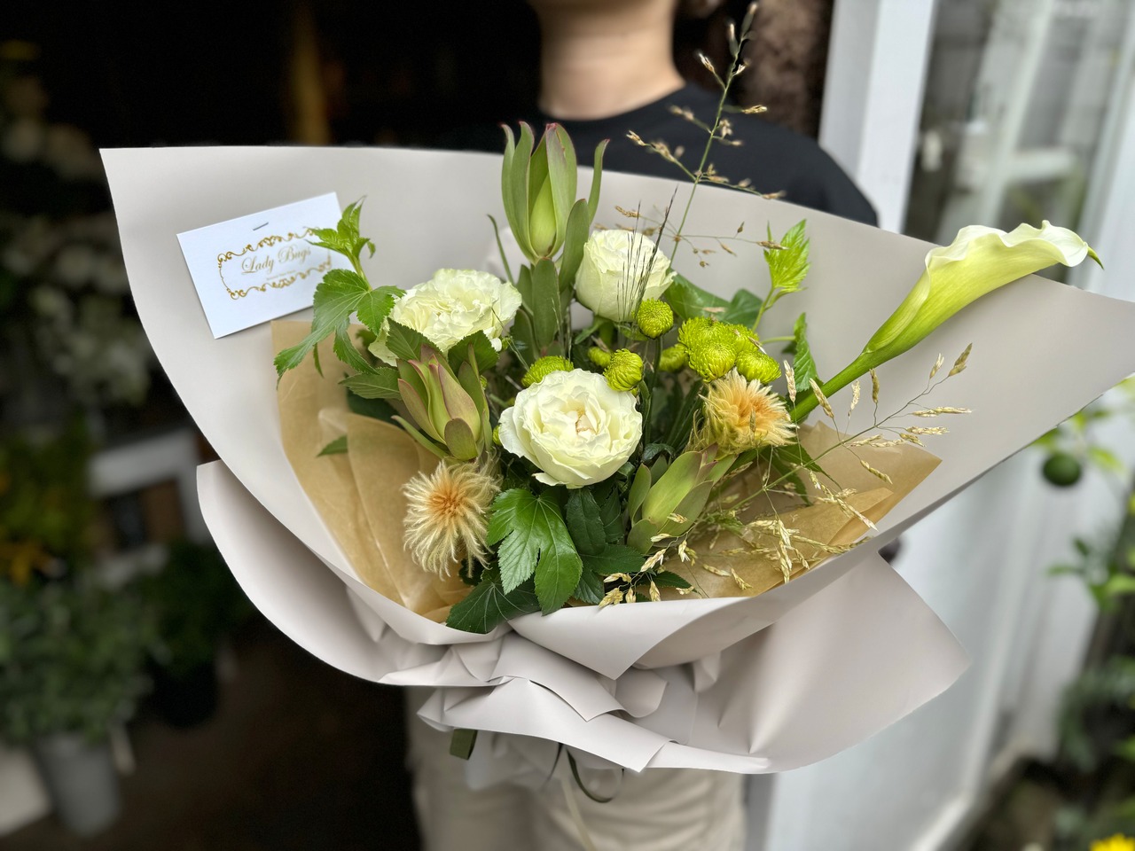 【 オーダーメイド 】季節の生花ブーケ Mサイズ