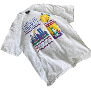 90's Good Design Print Tee shirt