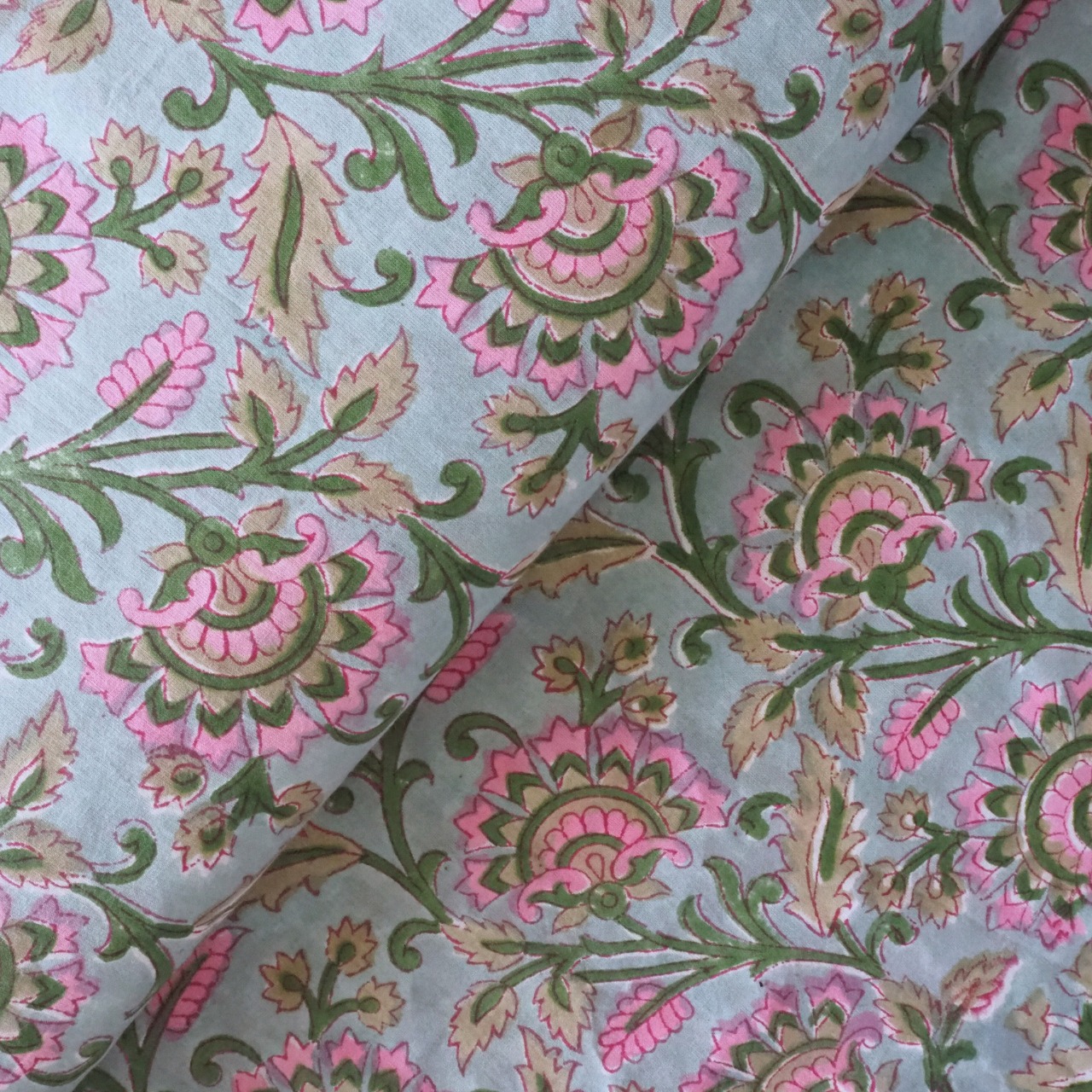 ブロックプリント生地【50cm単位】インド綿  花柄 ブルーグレー×ピンク #36672-BL1