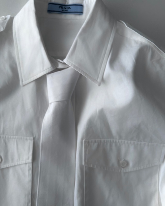 PRADA　TIE DETAIL COTTON SHIRT