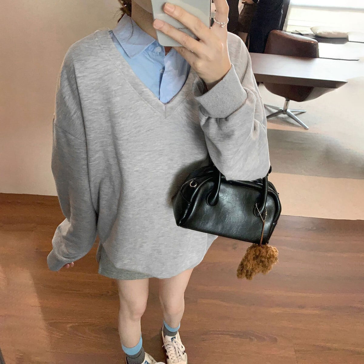 シャツ襟切り替え スウェット トップス レディース 春秋 韓国 レイヤード風 きれいめ 大人 カジュアル おしゃれ 重ね着 Vネック プルオーバー 大人可愛い 大人女子