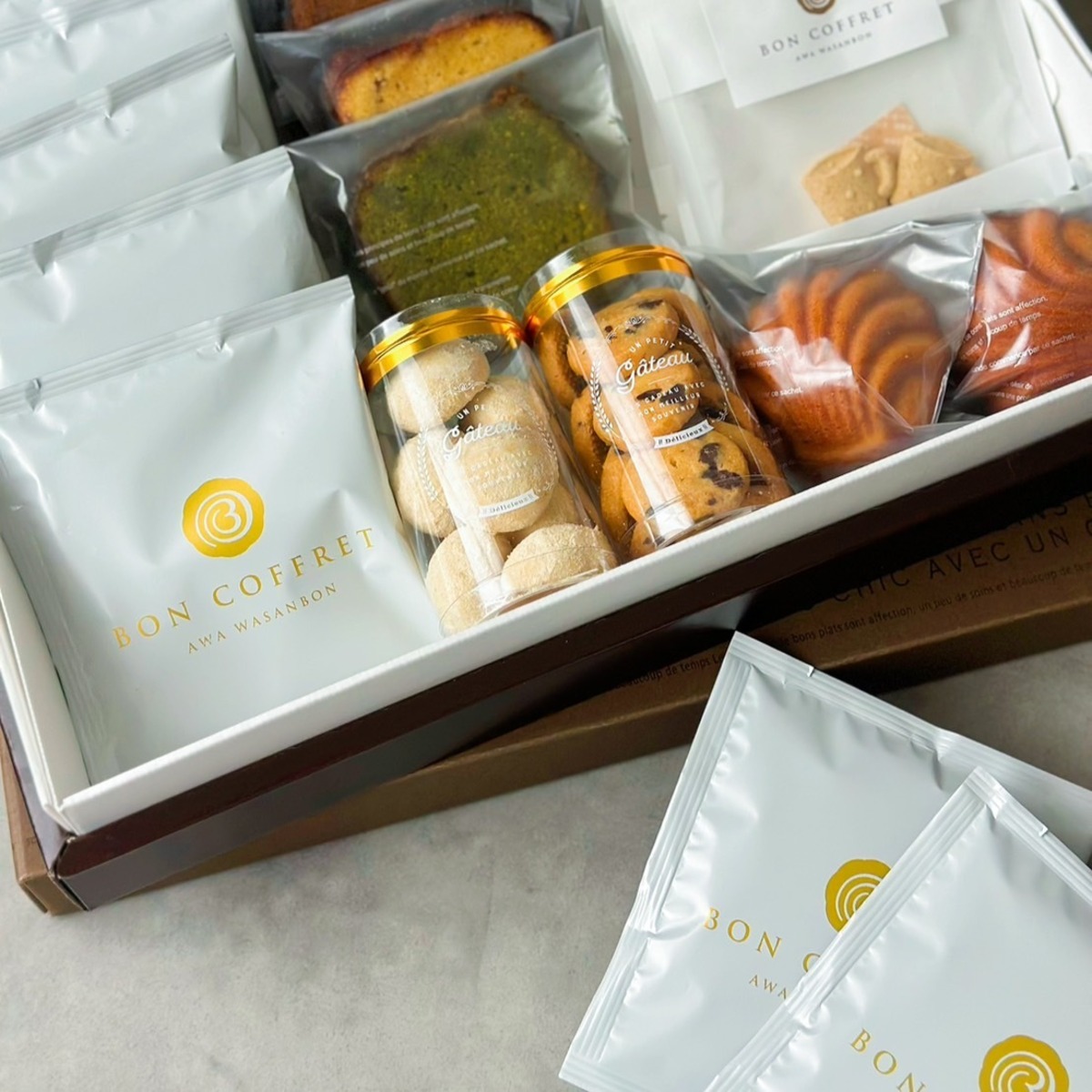 和三盆菓子と珈琲の詰め合わせ(L) | BON COFFRET
