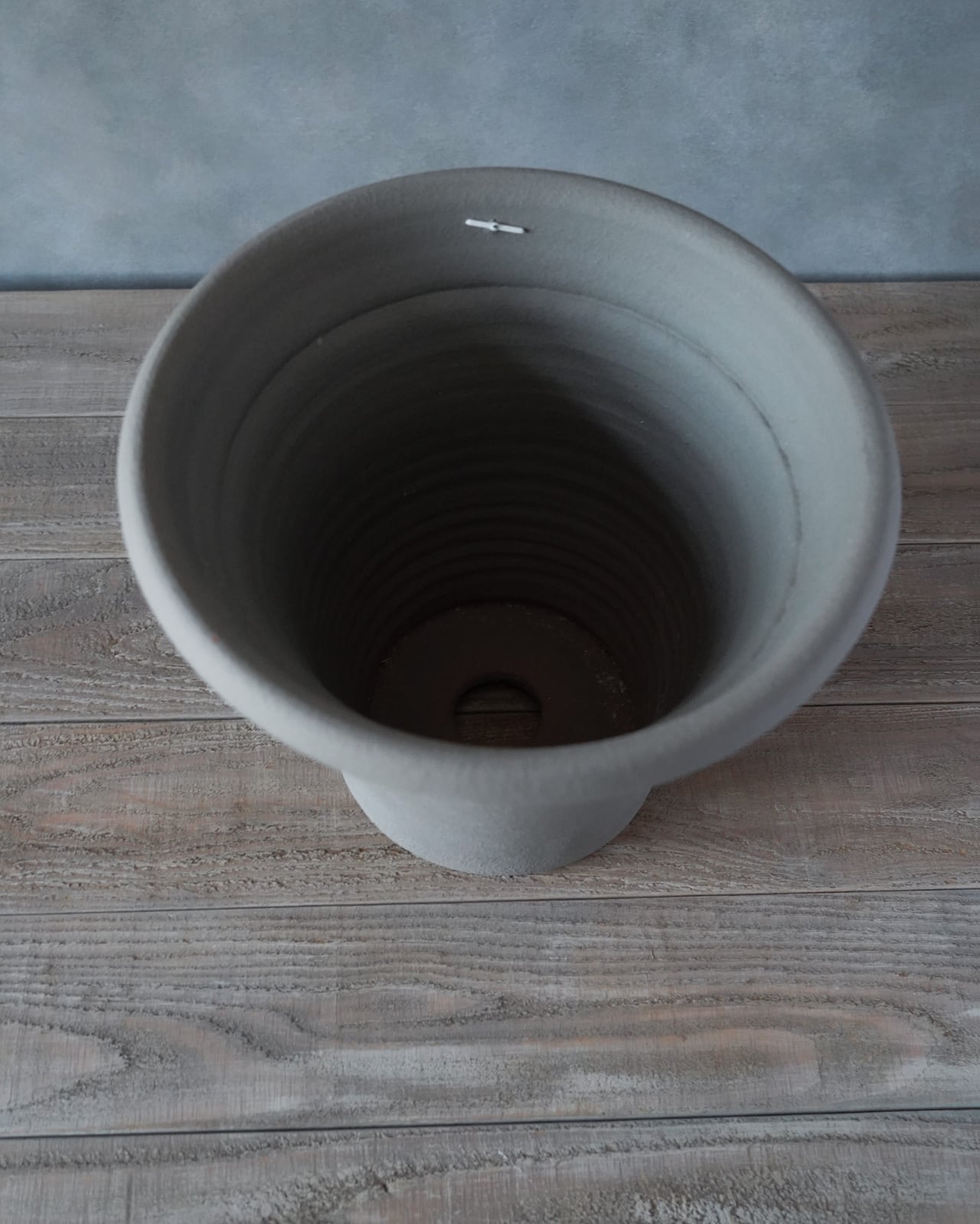 ウィッチフォード 【高級植木鉢】 ペイストリー L アッシュ φ29cm