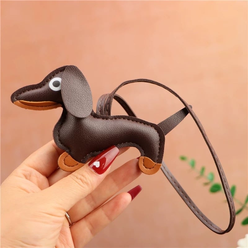ダックスフンドチャーム レザーバッグタグ／全8色展開｜バッグアクセ