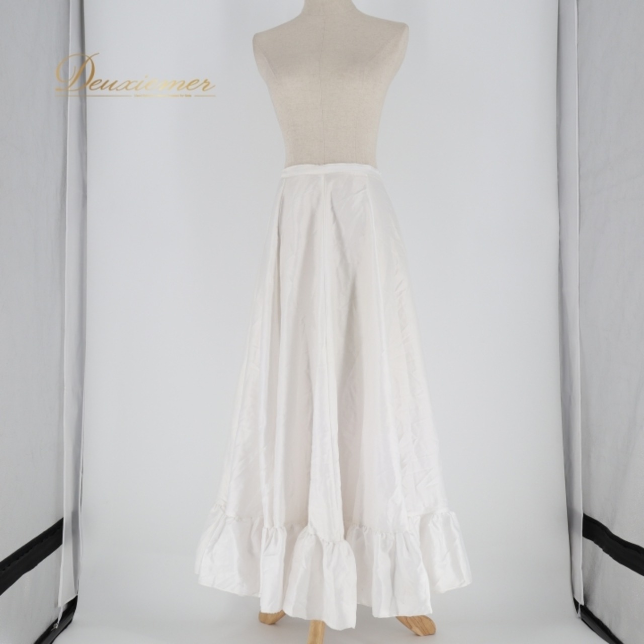 フラメンコ 衣装 ファルダ スカート ペチコート ホワイト系 無地 シンプル 練習 レッスン インナー 白 ボランテ フリル 爽やか 明るい ダンス衣装 イベント 重ね着 オールホワイト