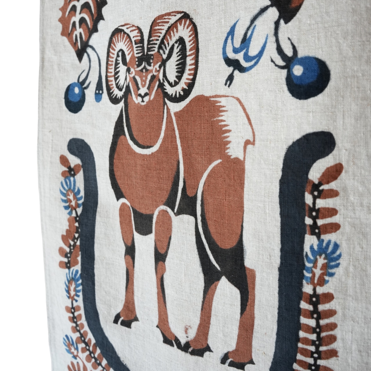 柴田真央 | タペストリー ビッグホーンシープ・画像2