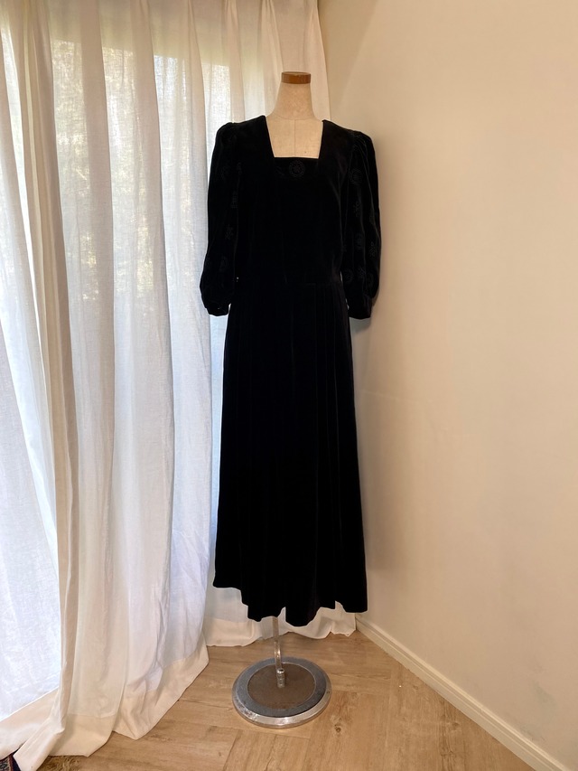 Austlian Velvet Dress