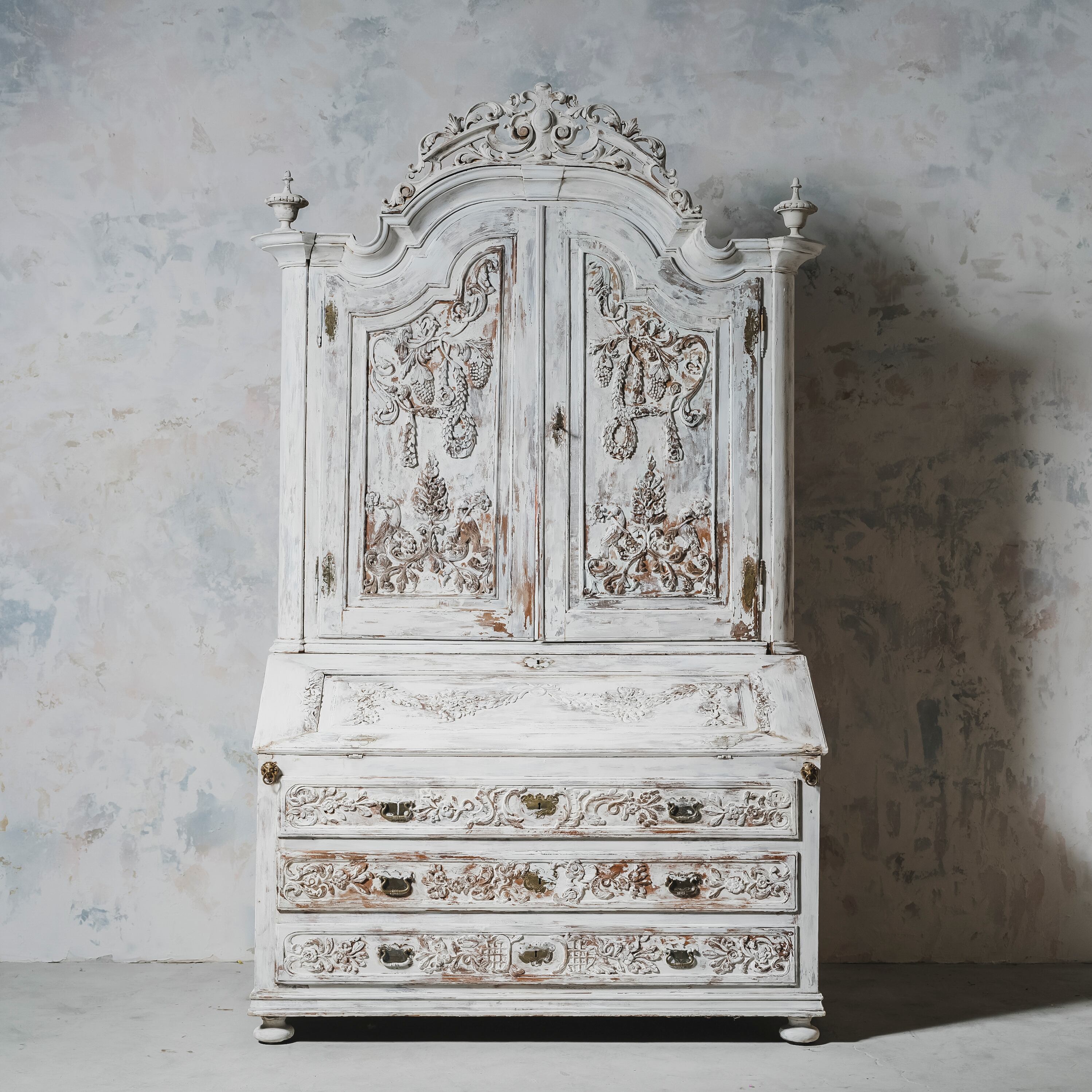 キャビネット/フレンチキャビネット/ペイントキャビネット/ブックビューロー/19世紀家具/店舗什器