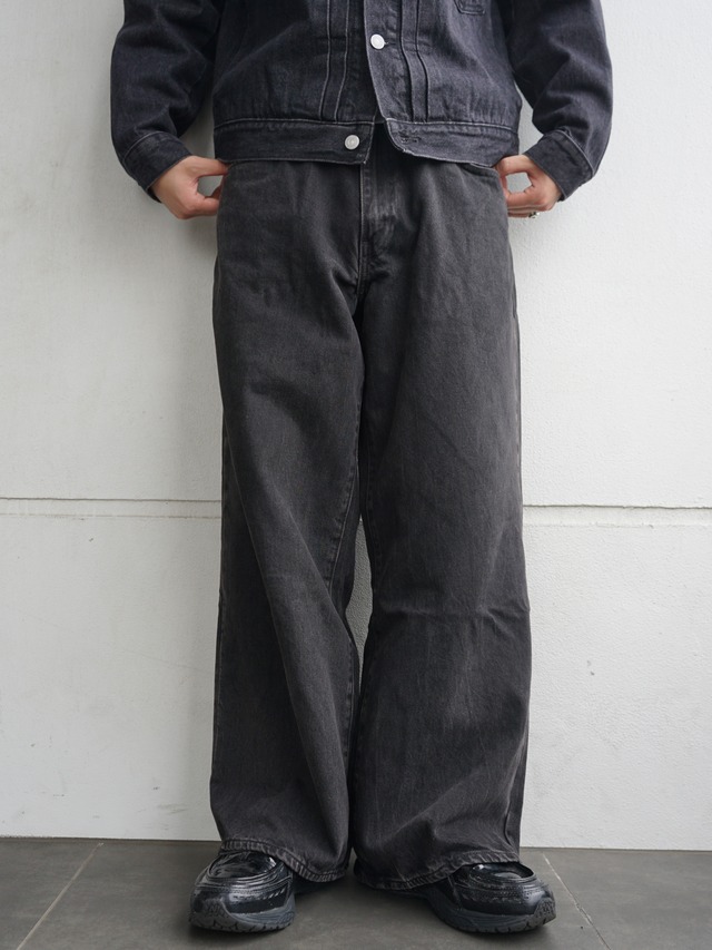 ［US DELIVERY］Levi's BAGGY WIDE -Black-