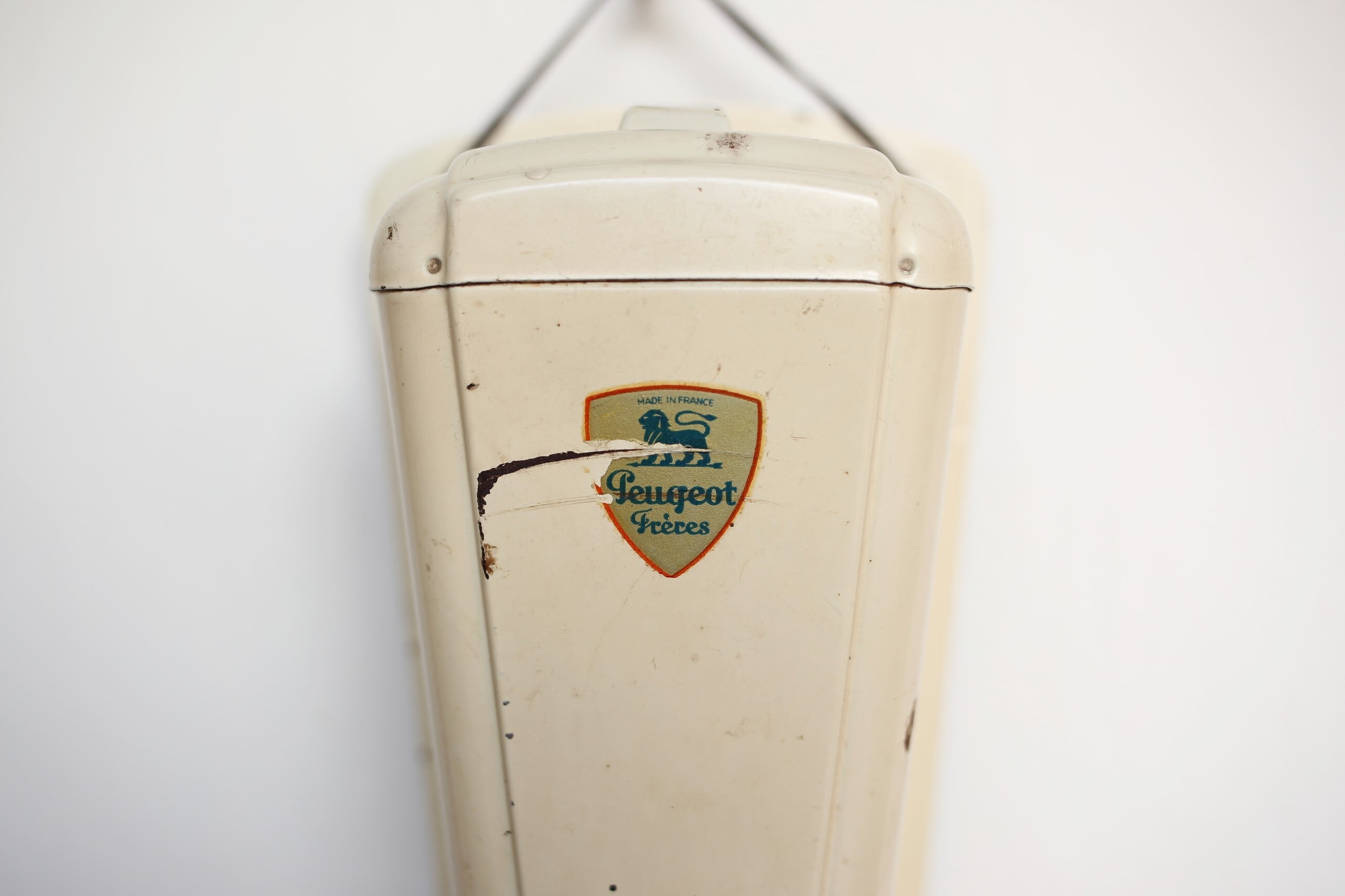 フランス アンティーク ヴィンテージ Peugeot プジョー 壁掛け