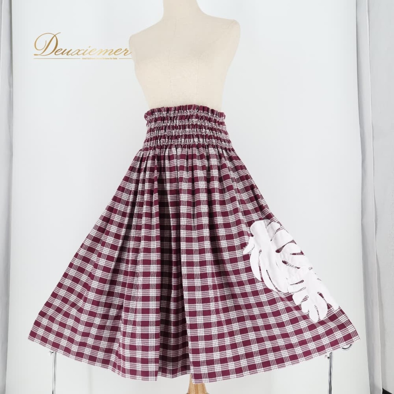 フラダンス 衣装 Avivare アビバーレ パウスカート あずき色 白 チェック ホワイト系 ブラウン系 レッド系 華やか かわいい おしゃれ 上品 大人っぽい シングル スカート ハワイアン アロハ フラ ダンス レッスン 練習 ハワイアンダンス