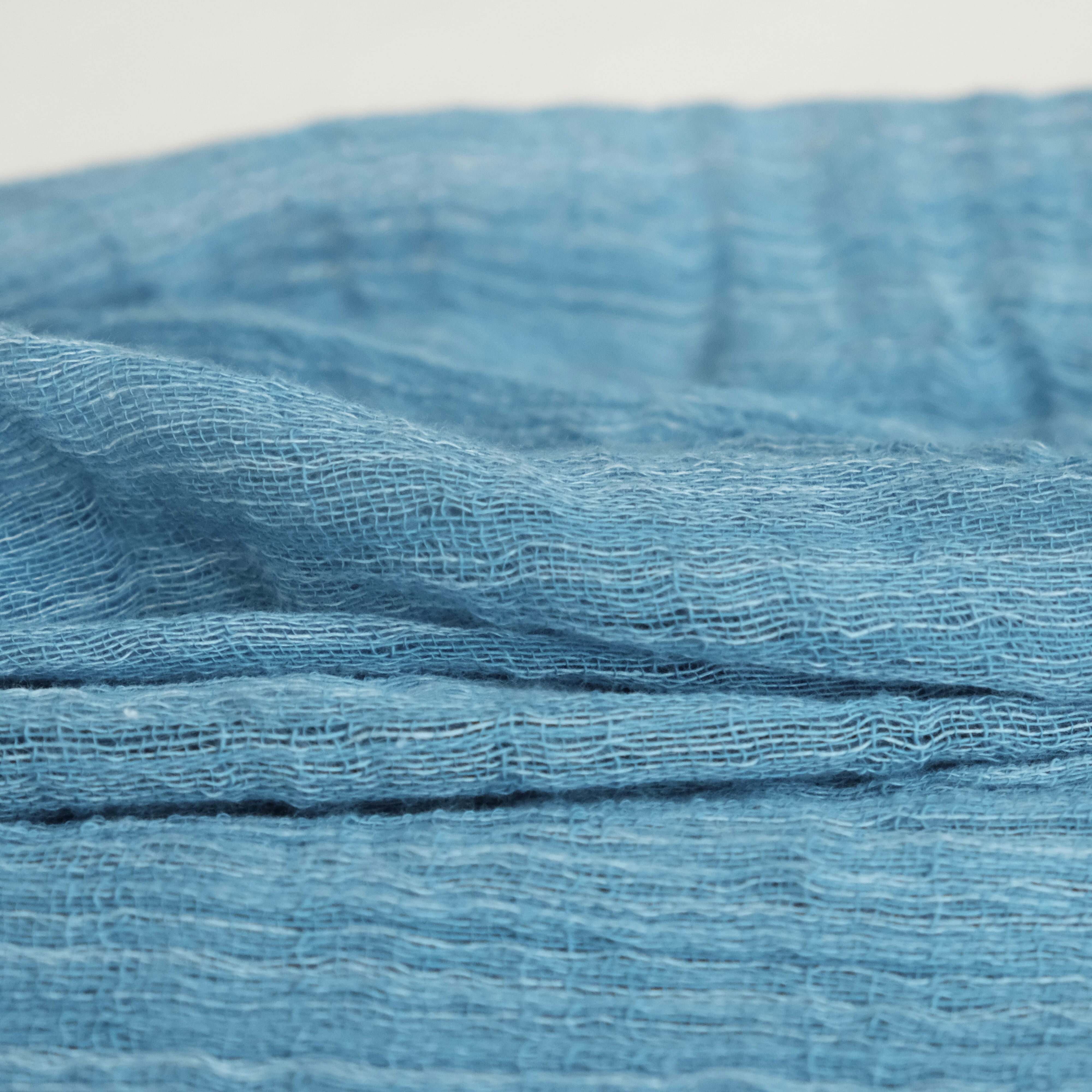 〈 藍染め 〉ふわふわのストール