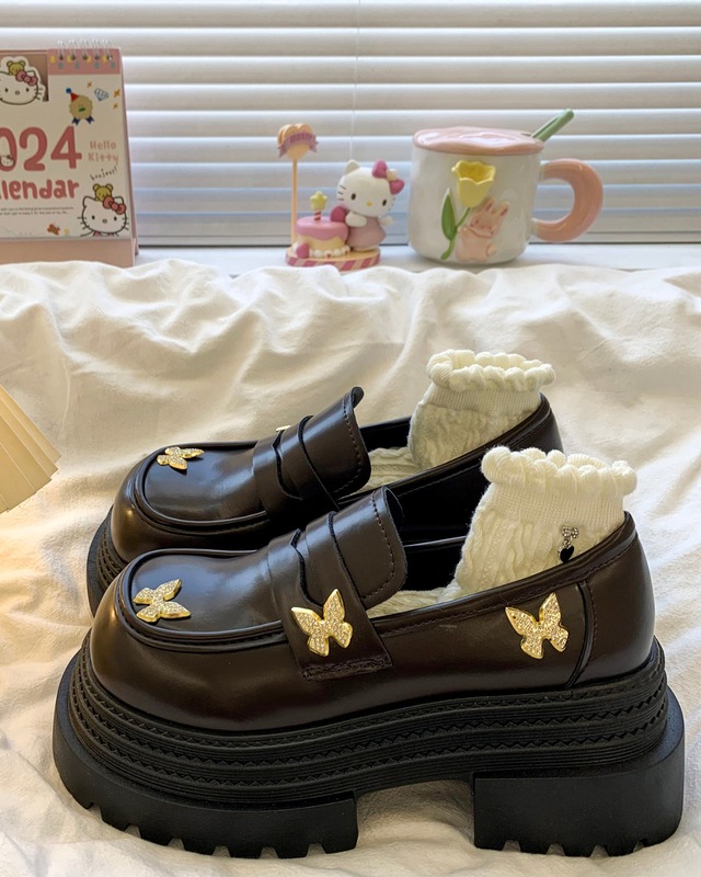 バタフライモチーフ厚底ローファー（2 colors）　25WP08122