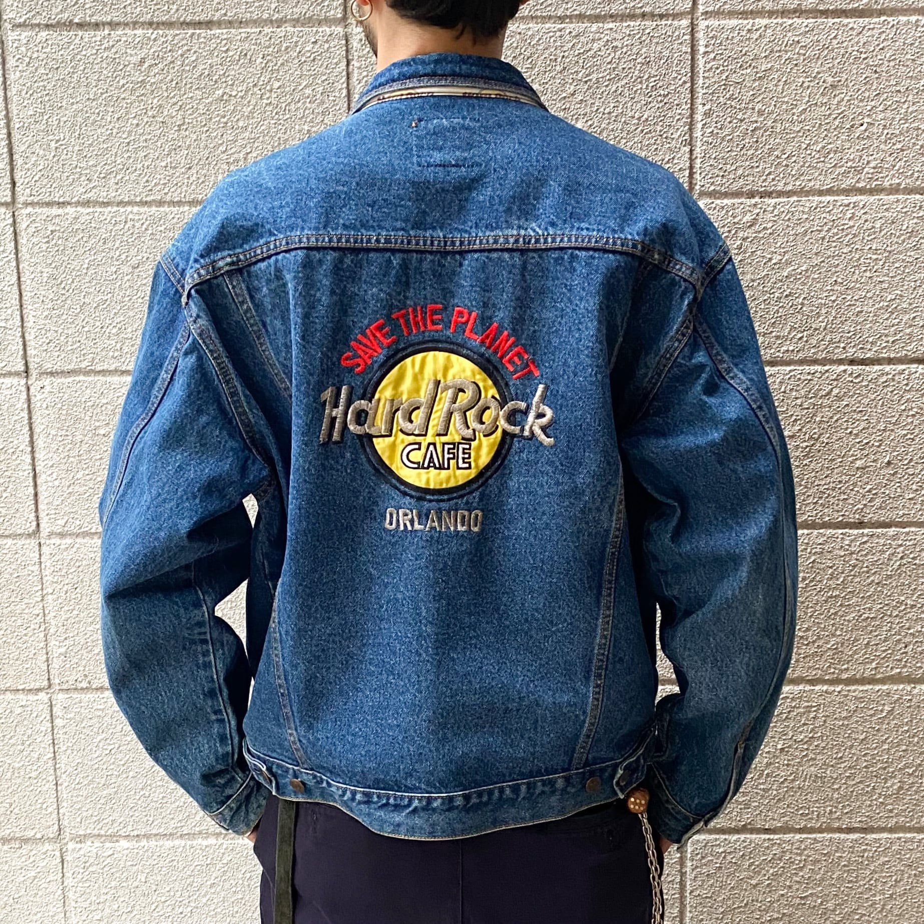 Gジャン/デニムジャケット希少 90‘s Hard Rock CAFE ビッグ刺繍 デニムジャケット