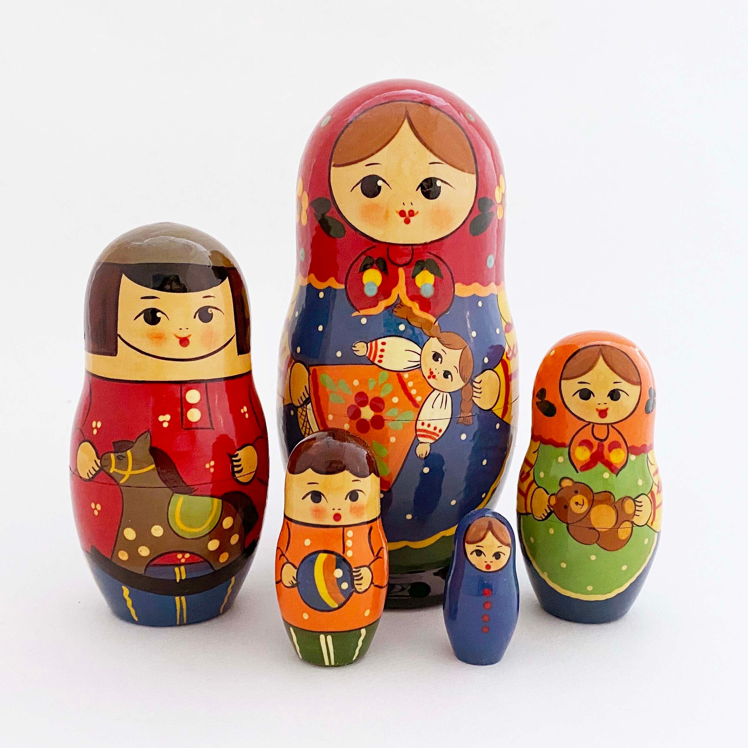 セルギエフ産マトリョーシカ / お人形抱っこ5個組