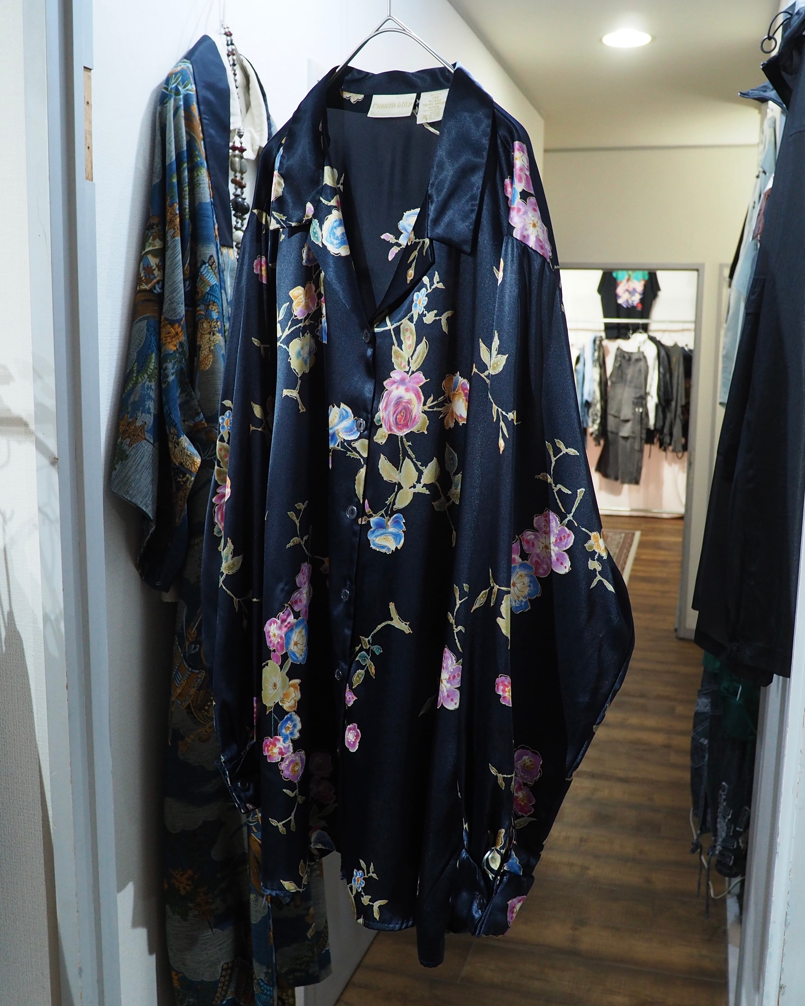 Beautiful Luxury Flower printed Drape loose Open collar Shirt