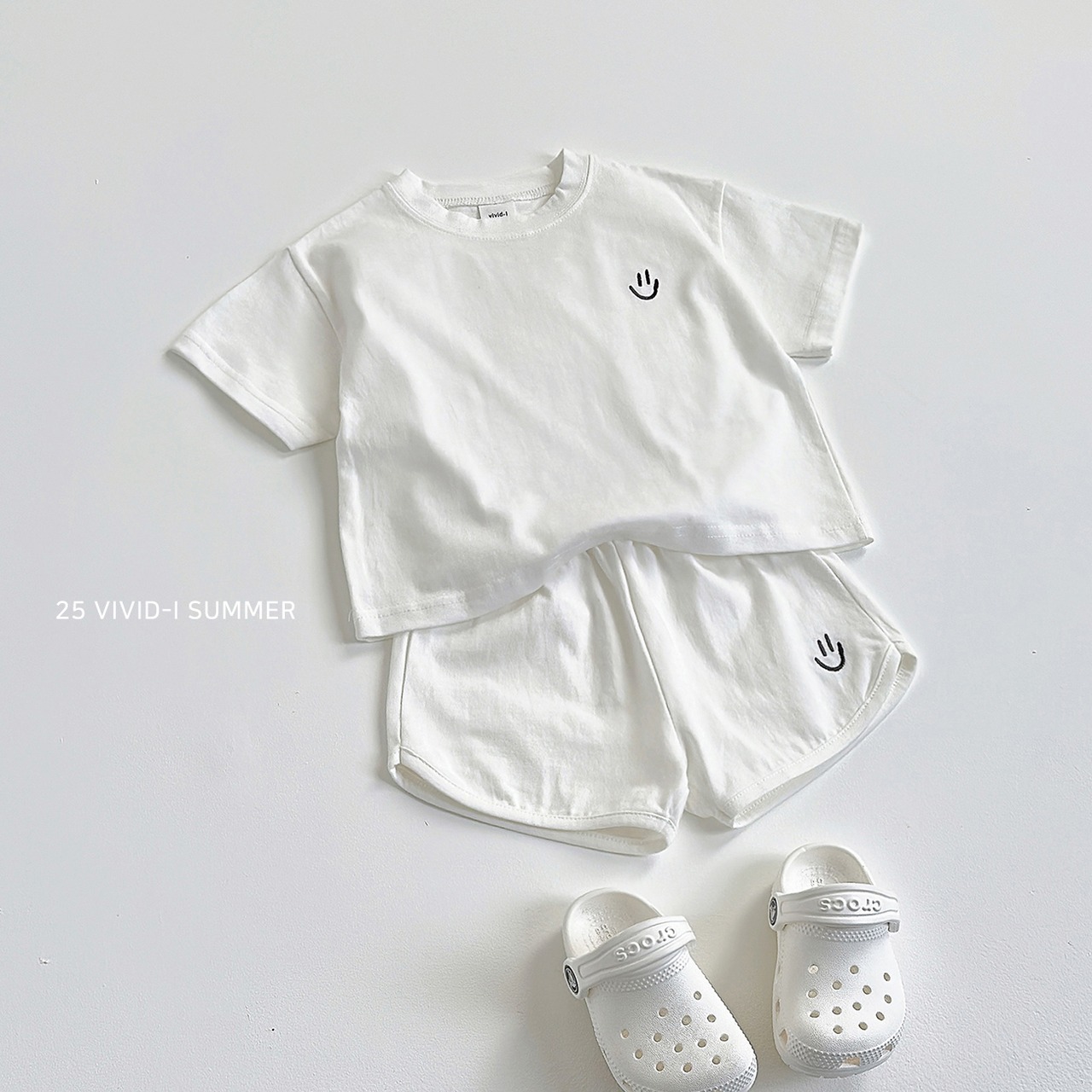 [VIVIDI] Eyes and mouth needlepoint rappa shorts JS~ / [비비드아이] 눈입자수랍빠반바지