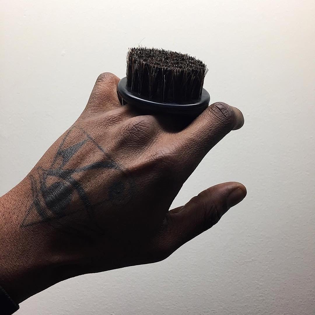 ナックルフェードブラシ やわらかめ | 理容美容バーバー用品の通販