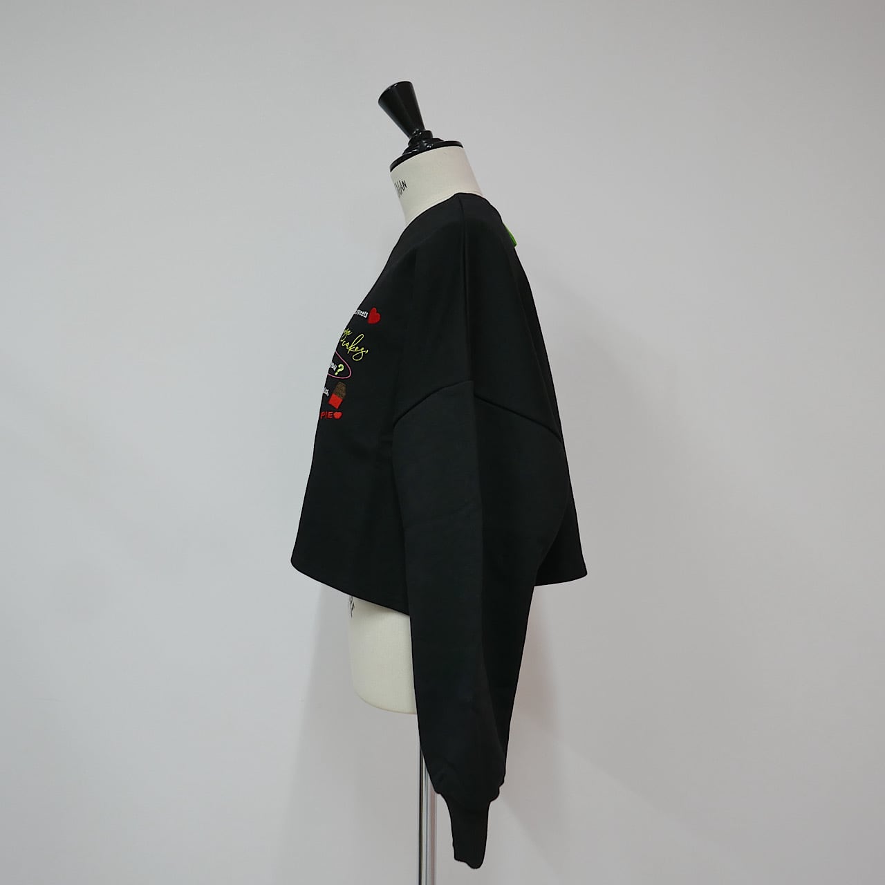 メッセージスウェットプルオーバー(ブラック) | LINKABLE