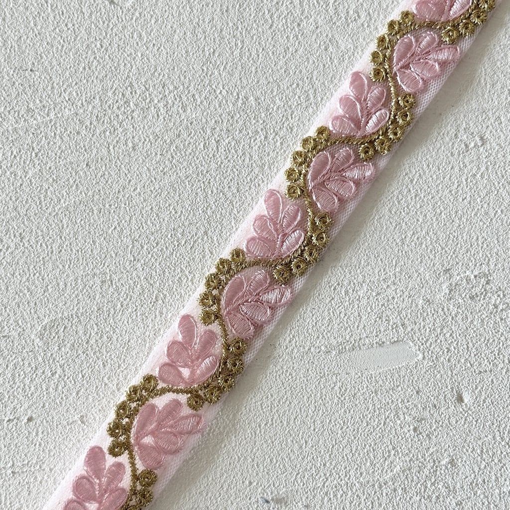 1ロール ドリーム[ピンク]インド刺繍リボン 3354-1R | インド刺繍