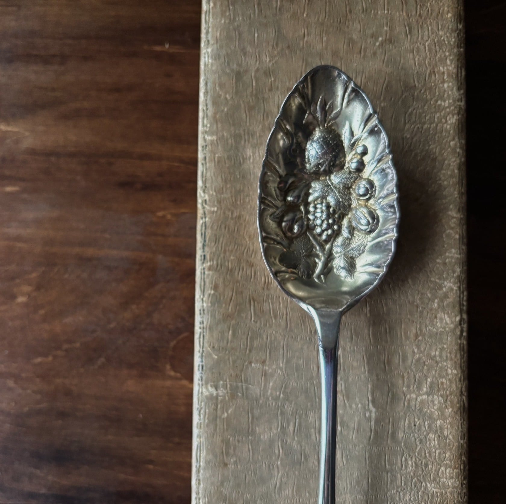 イギリス ベリー用サービングスプーン｜England 1890 | SASHIIRO