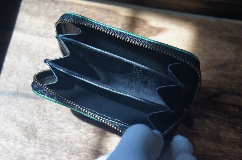 ルガトショルダーのミニラウンドファスナー【グリーン】｜手作り革財布