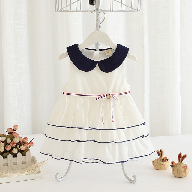 リボンチャームの襟付きノースリワンピ