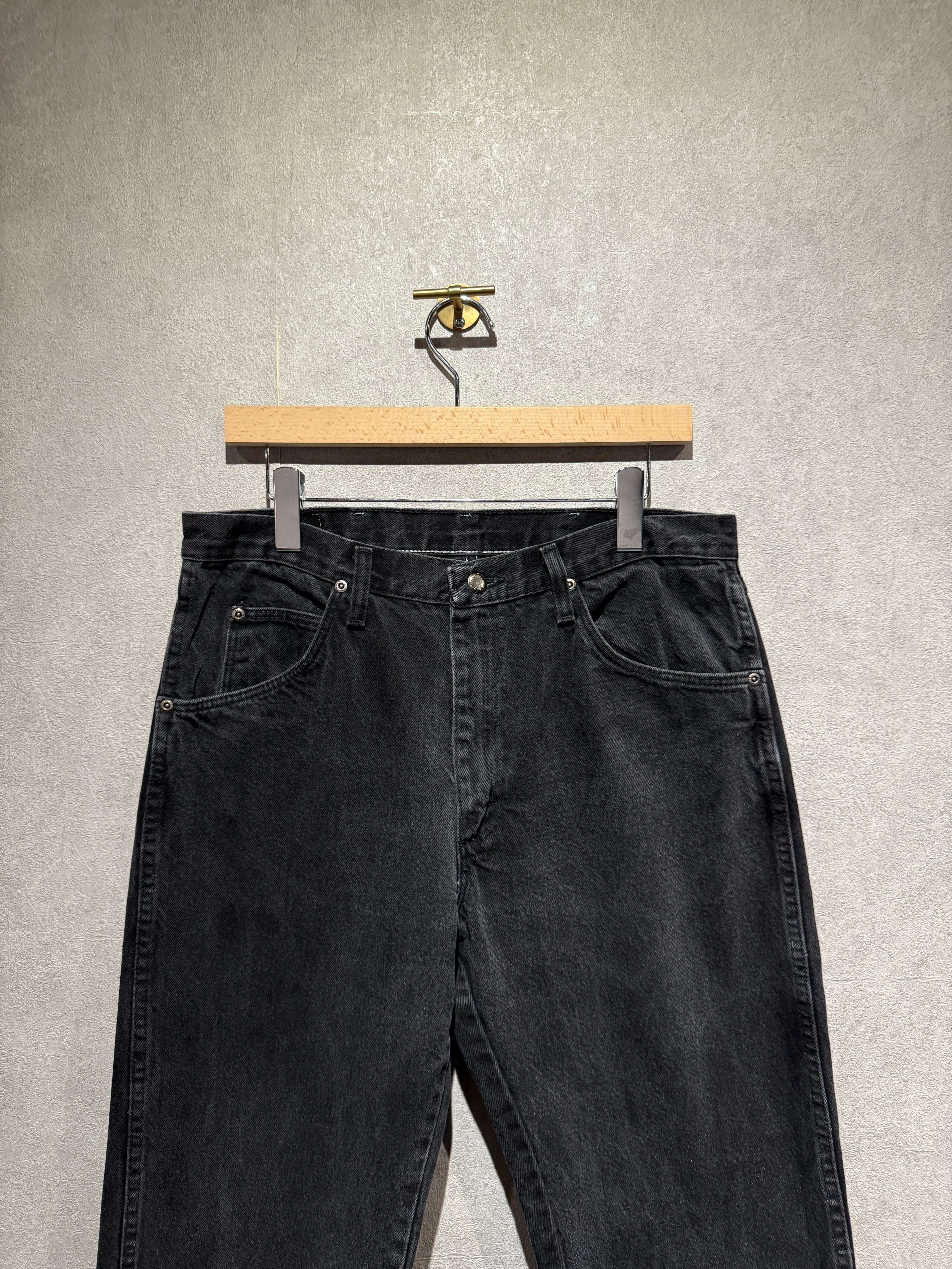 Wrangler 96501CB Black Denim（W34 L30） | CALM