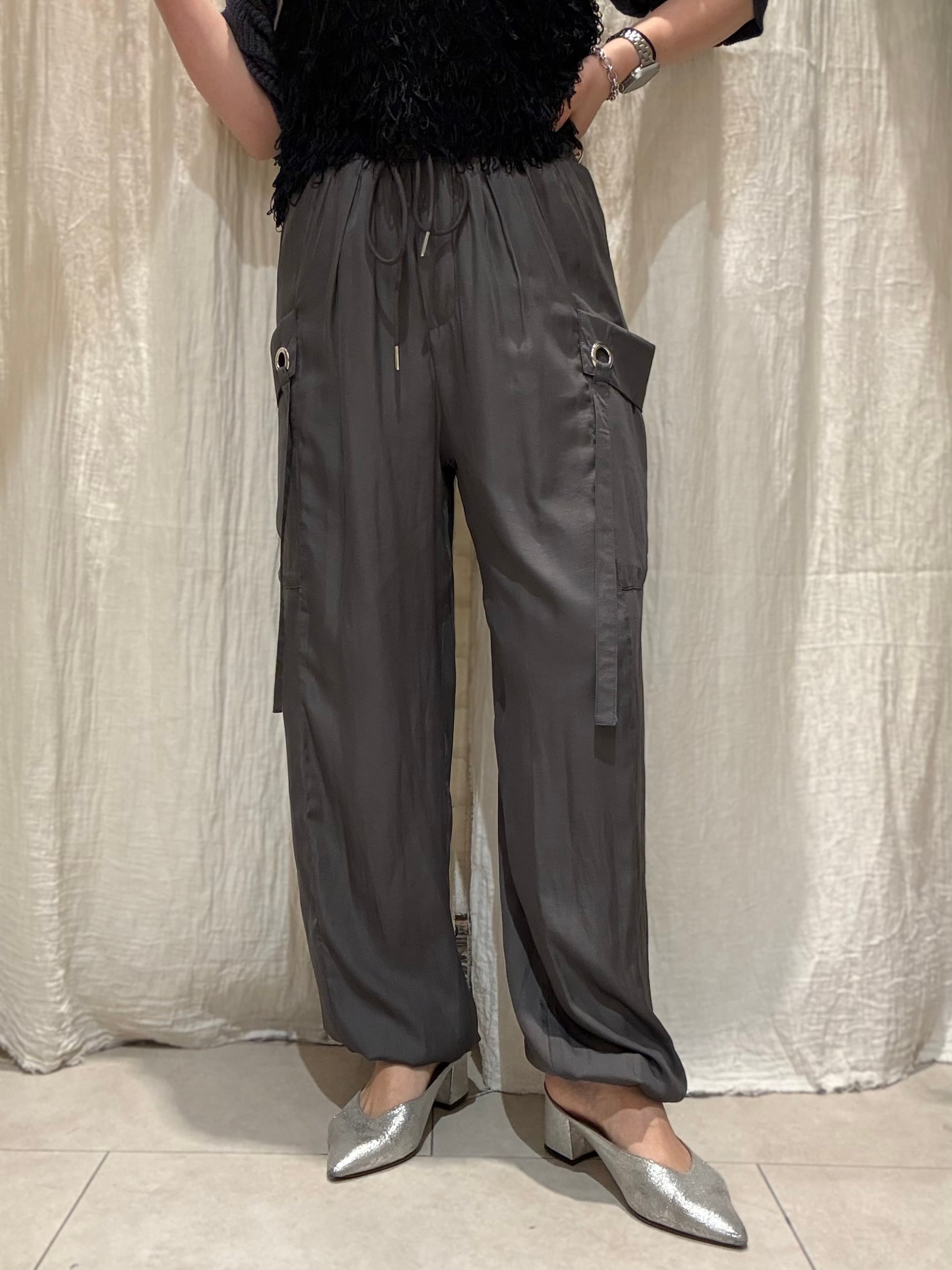 新品タグ付き⭐︎ガレナ galena GALENA　サテンカーゴパンツ ブラック サテンカーゴパンツ GALENA(ガレナ) | EARL