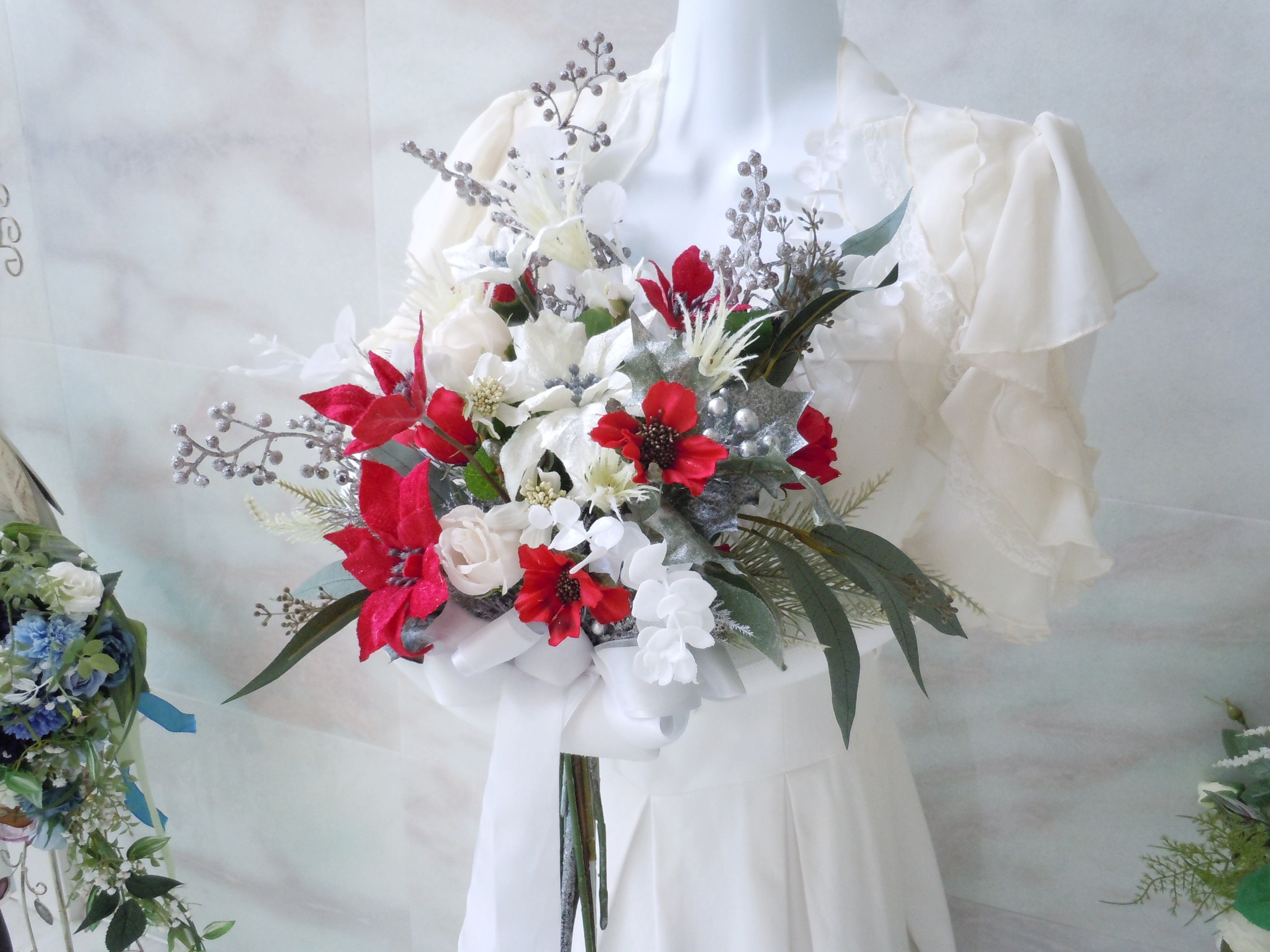 ★　クリスマス✴︎ブーケ〜北の国のやさしいブーケ〜 ◇ポインセチア＆ローズのクリスマスブーケ◇ウエディングブーケ 前