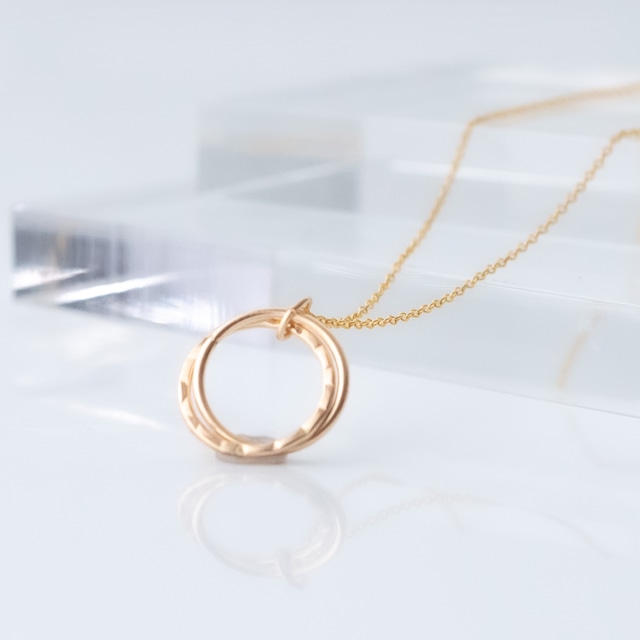 【送料無料】金属アレルギー対応／14KGF ゴールドフィルド"Hammered Double Circle Gold Necklace"