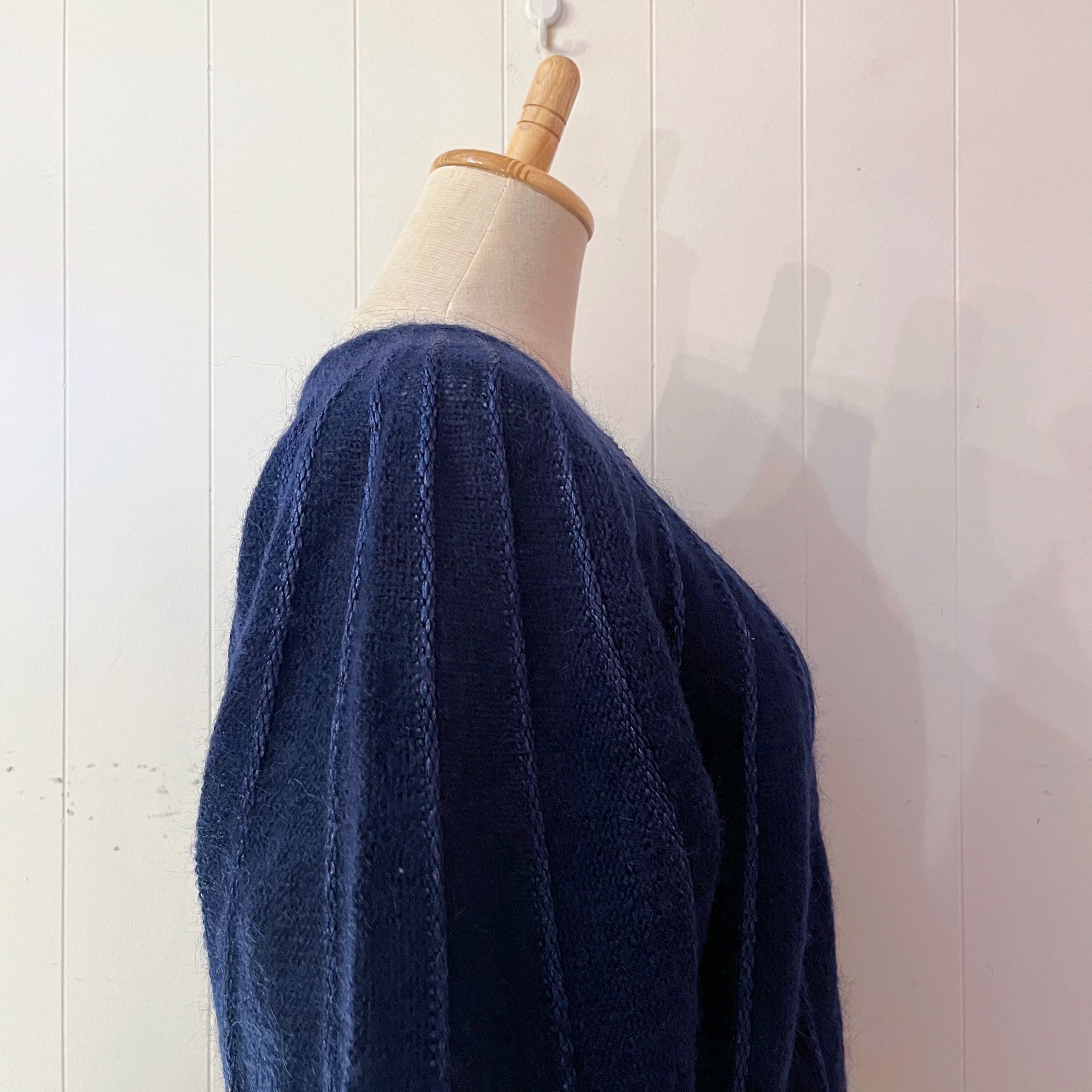 blue radial pattern knit sweater