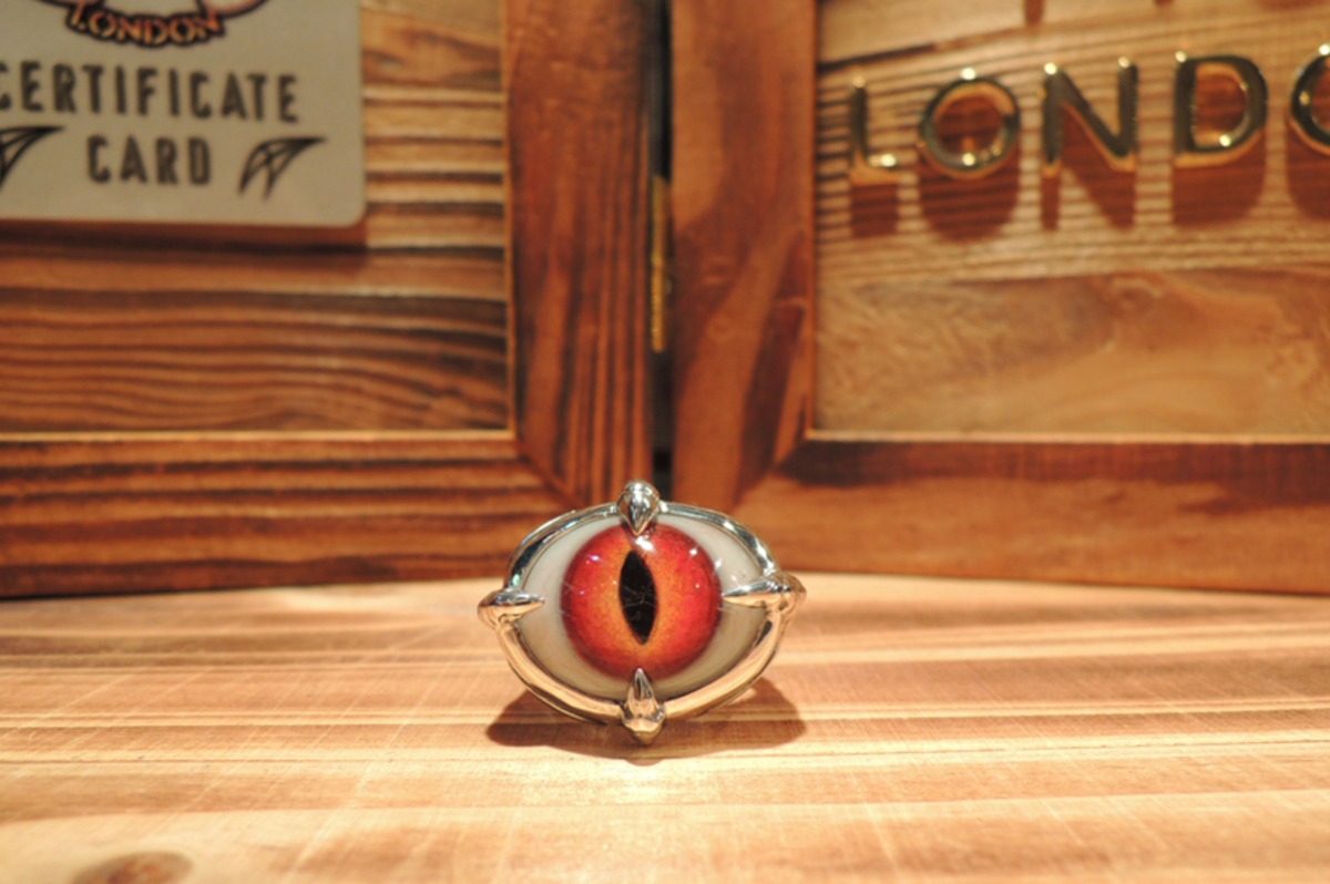 クレイジーピッグ 4 cats FOUR CLAWS CATS EYE RING Red 