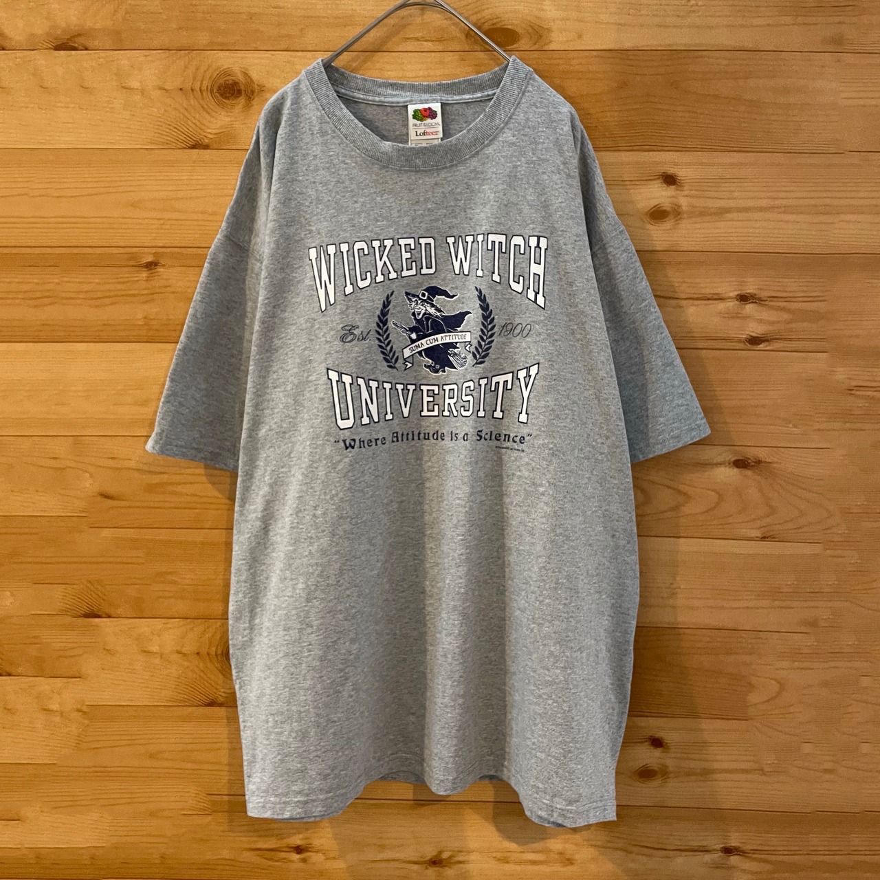 【FRUIT OF THE LOOM】カレッジ風 ロゴ Tシャツ wicked witch university XL ビッグサイズ US古着 アメリカ古着