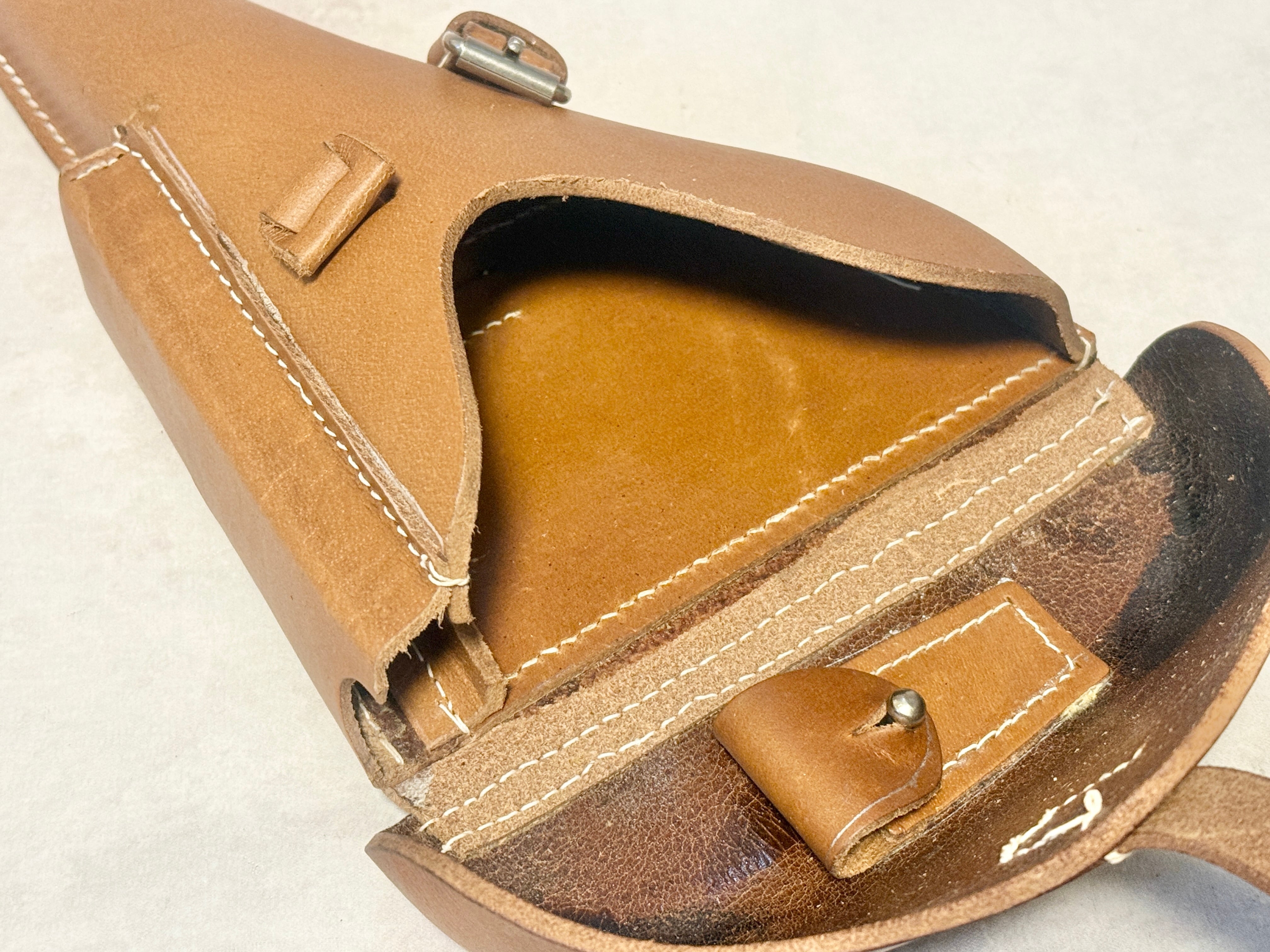 WWII ドイツ軍 ワルサーP08 初期型ハードシェル・レザーホルスター