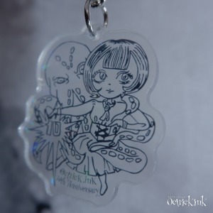 【会員限定】10周年キーホルダー（少女とKRAKEN）