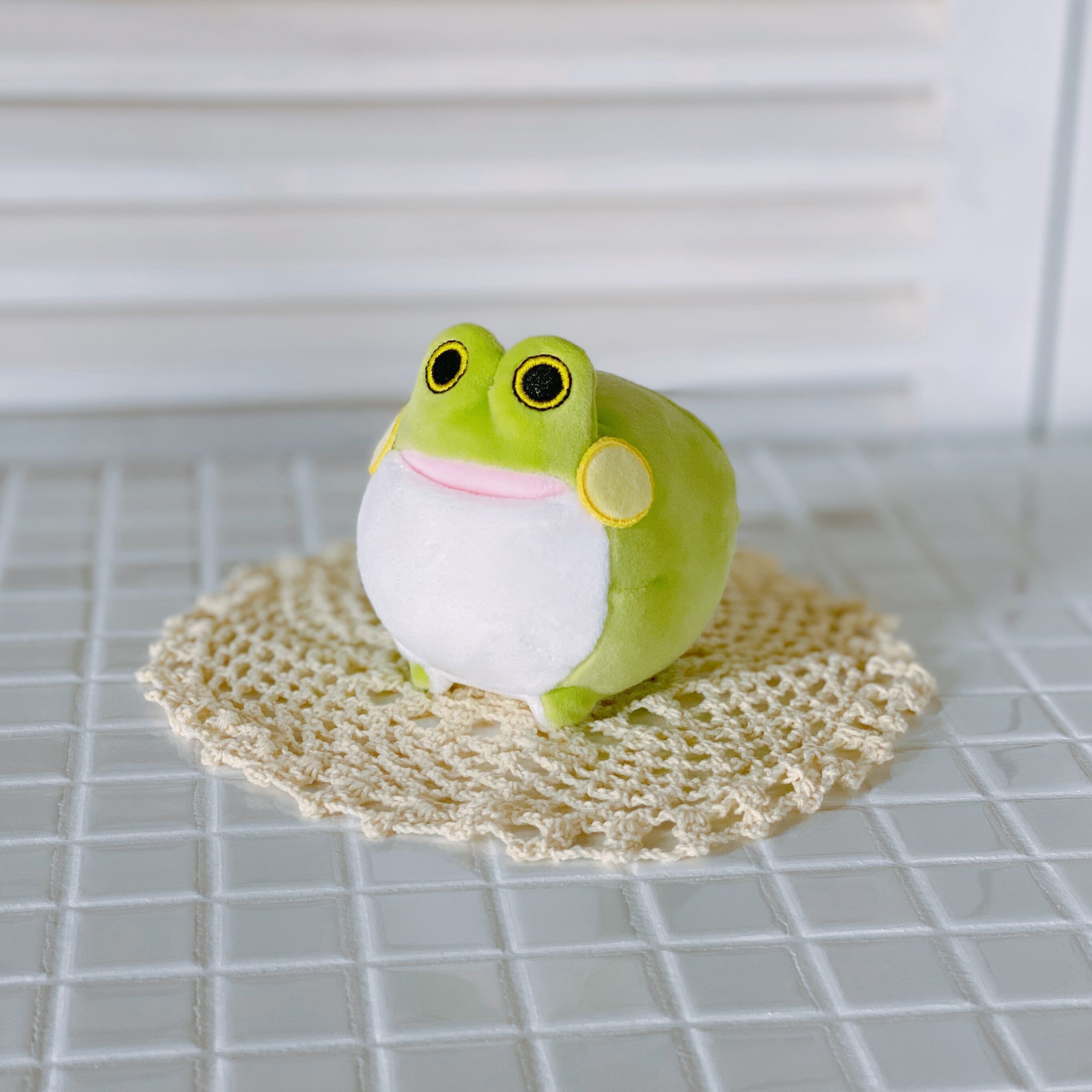 カエルライトグリーン（ミニサイズ）＋いもむしぬいぐるみ | USAGIMAKER