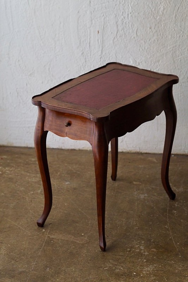 渋い赤色.革天板のサイドテーブル- leather top side table