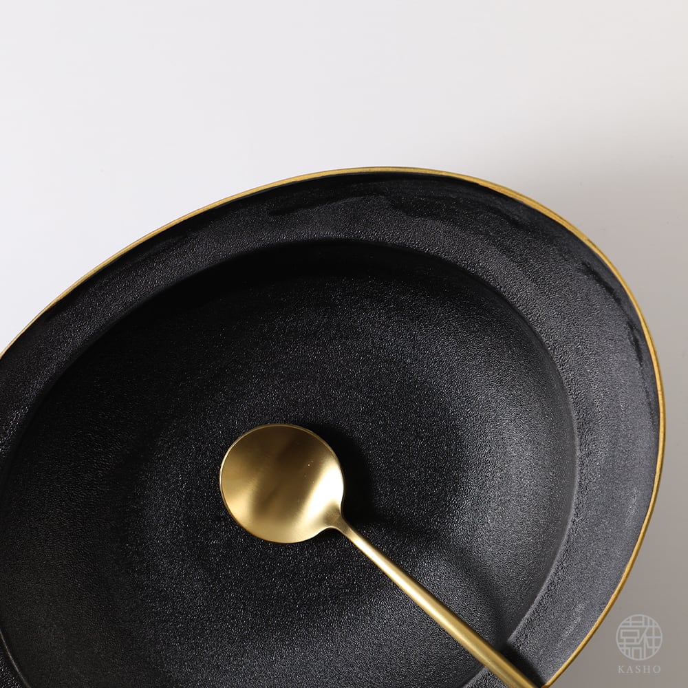 艶黒-tsuyaguro-｜カレー皿／盛り鉢｜黒｜φ28.3cm×高さ7.7cm | 三川内