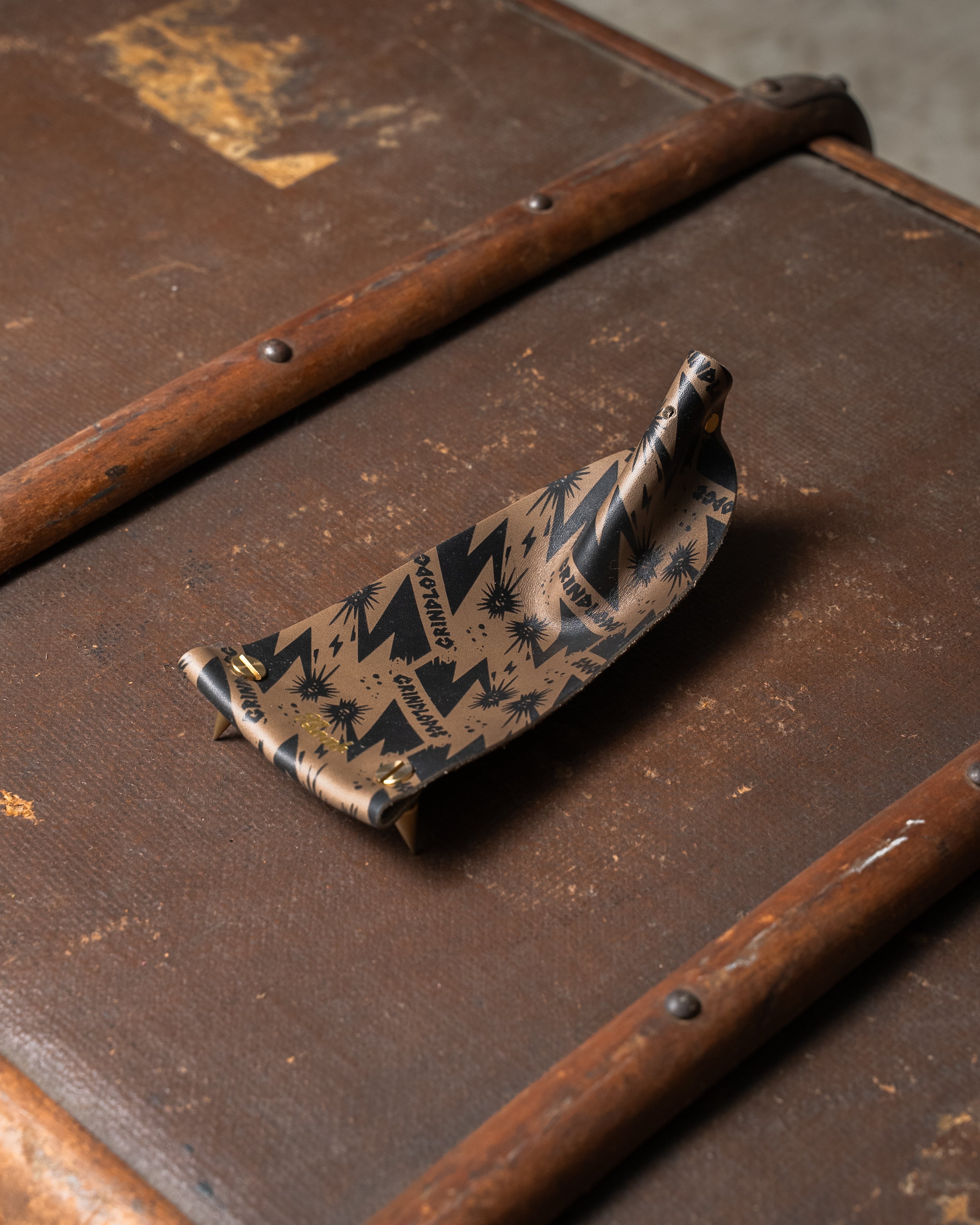 GRAINDLODGE collaborate | Boab leather works