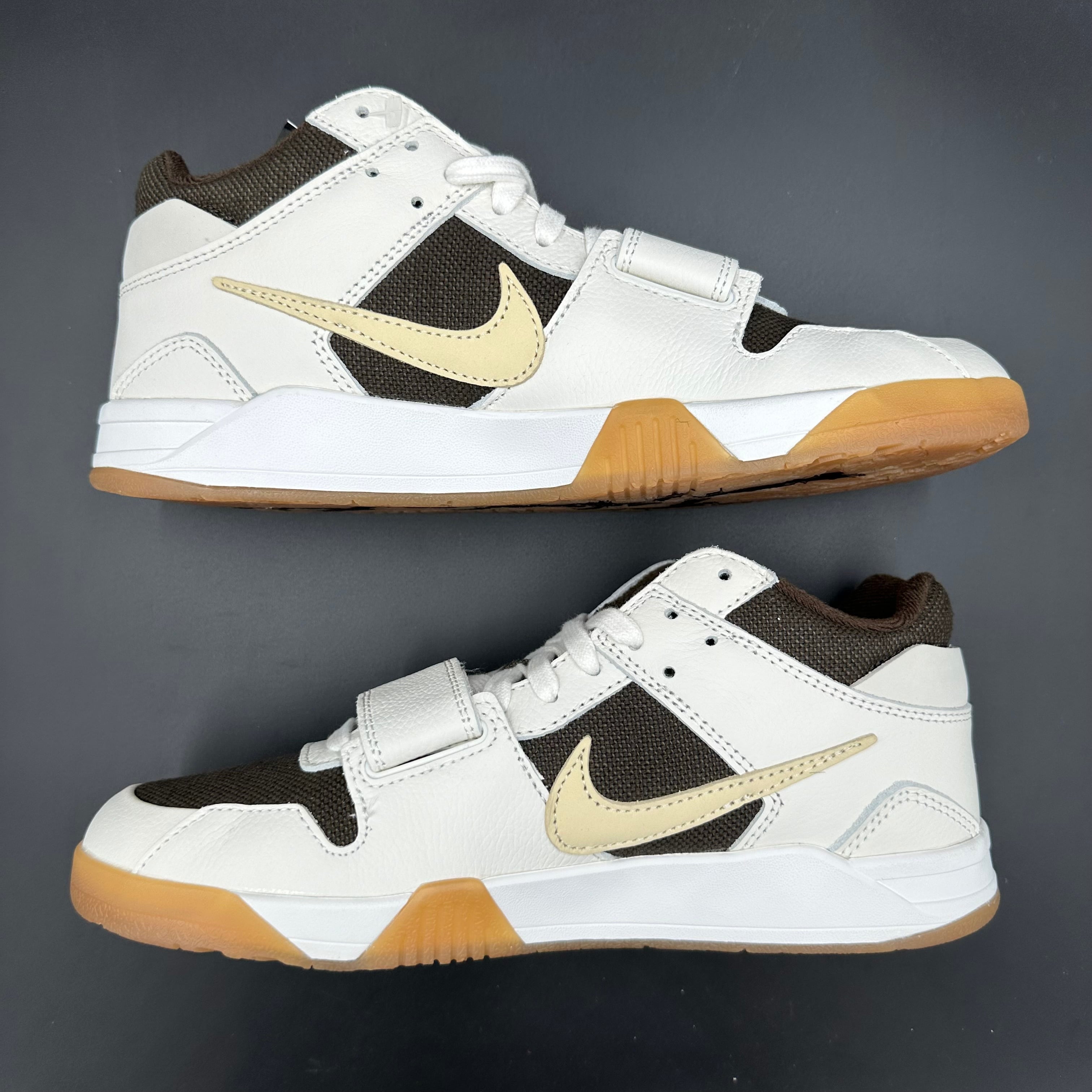 TRAVIS SCOTT NIKE JORDAN JUMPMAN JACK TR SAIL AND DARK MOCHA