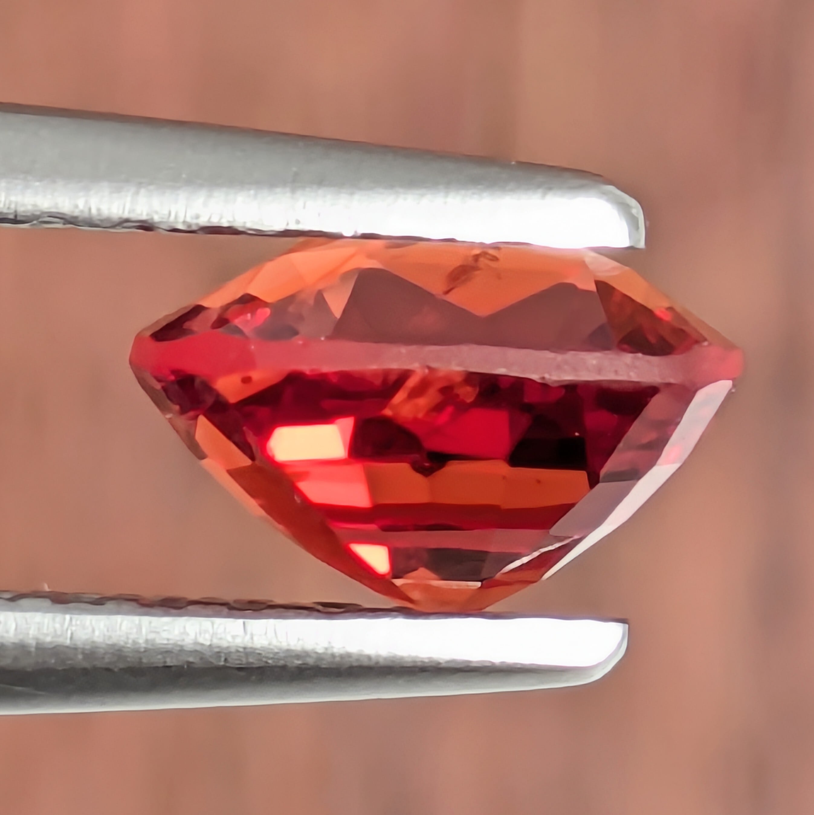 スピネル ルース ミャンマー・モゴック産【1.14ct】PRO209321 | Gem's