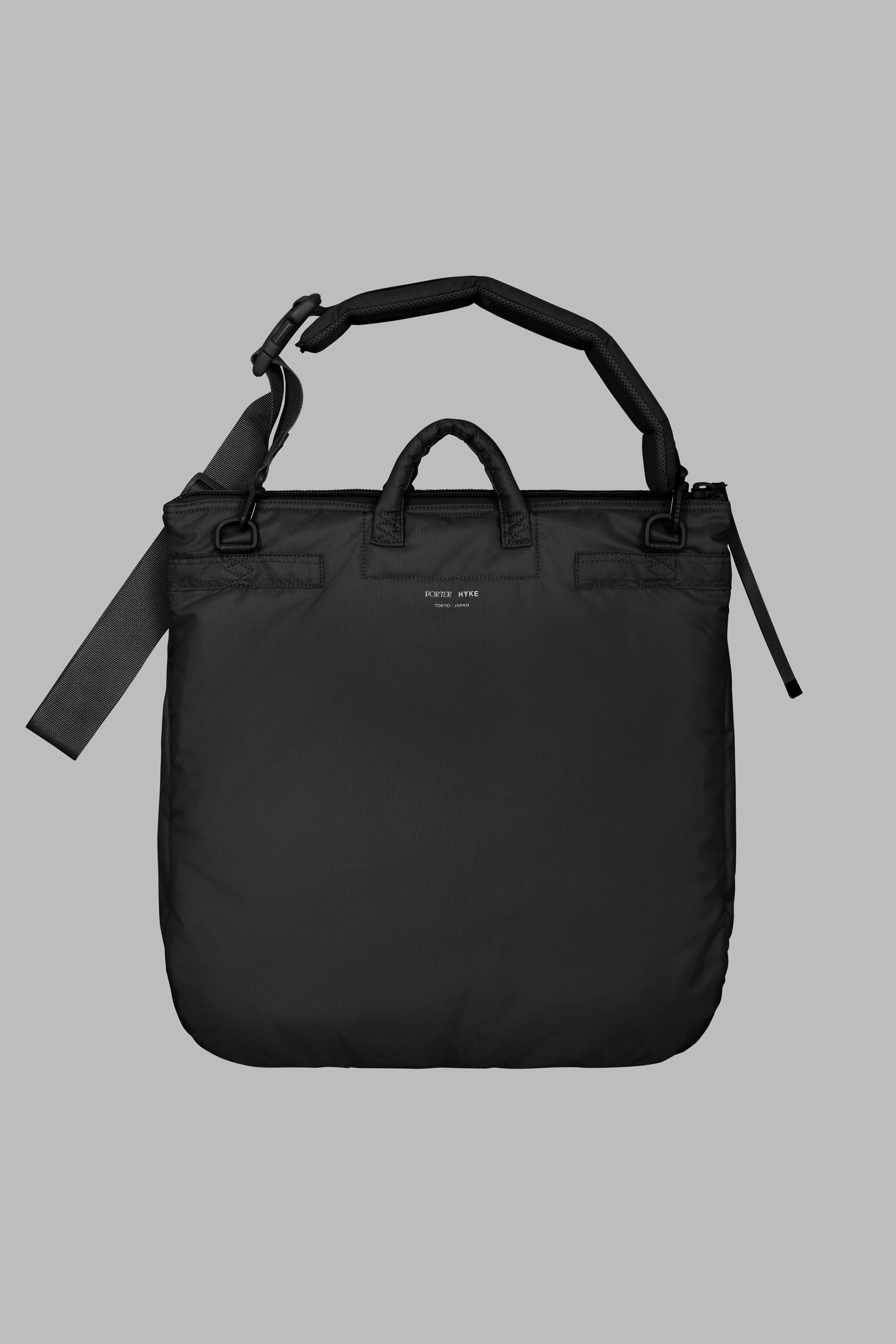 HYKE【ハイク】PORTER × HYKE HELMET BAG 19354 / BLACK | glamour online