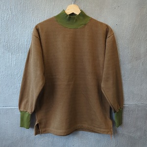 ［USED］Dead Stock Hungarian Army Sweat /Brown