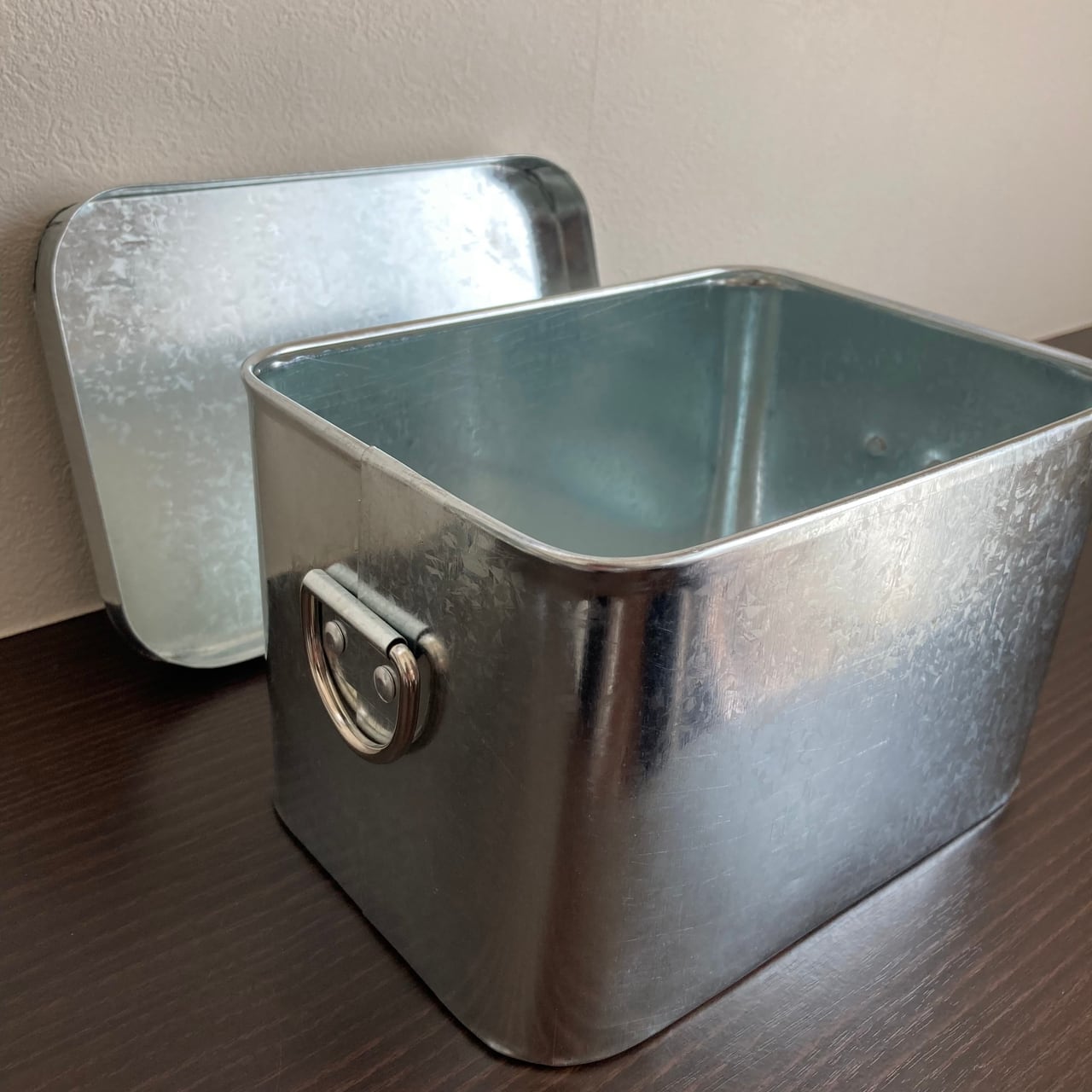 松野屋 / トタン米びつ | hinata