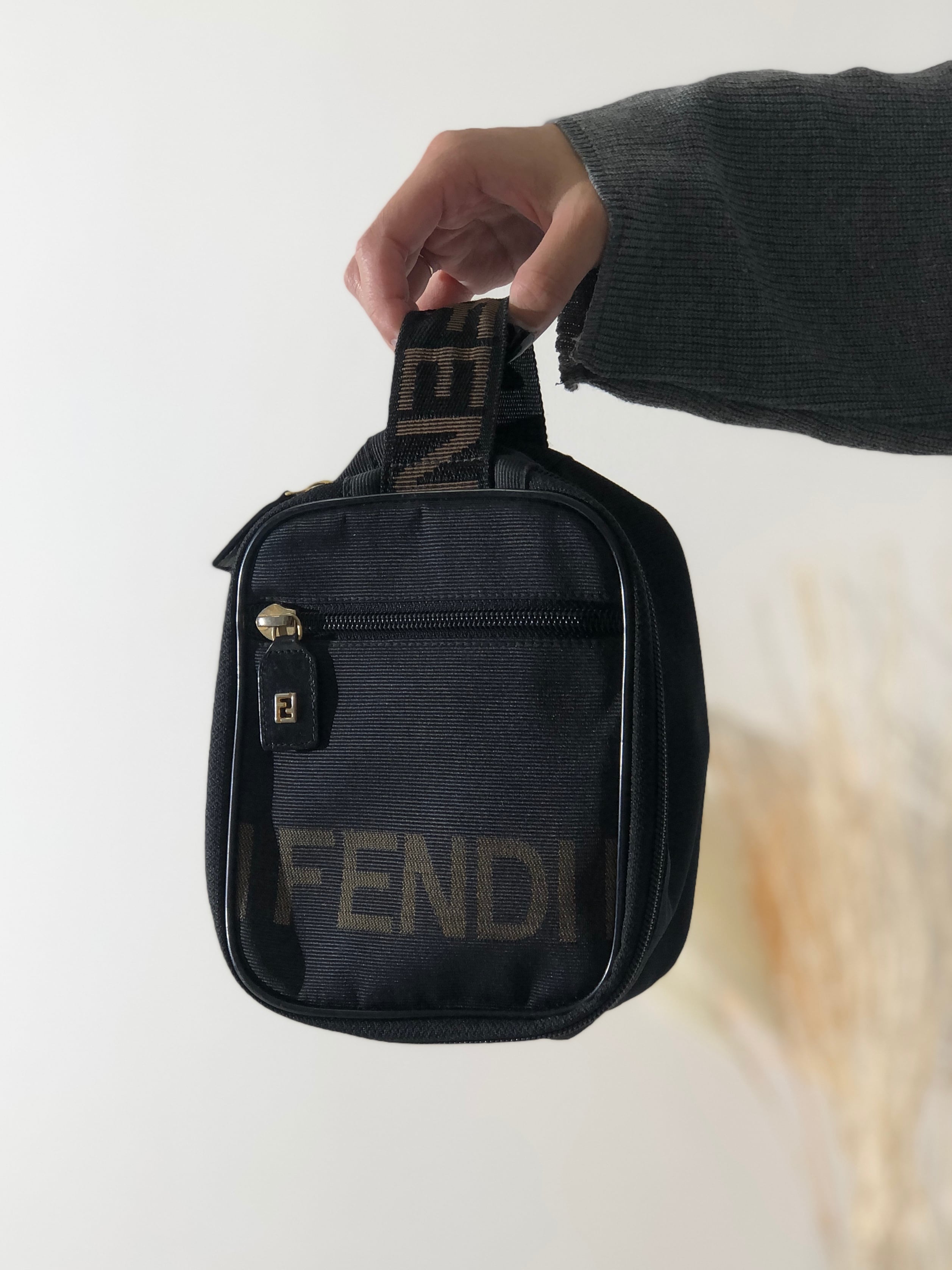 MN AD0001 高級 vintage FENDI フェンディ FF ロゴ