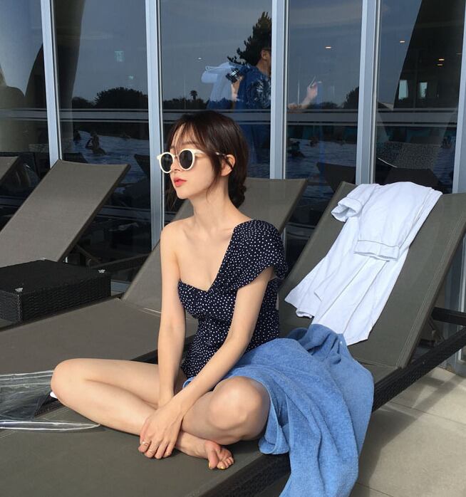 一部即納】ドットアシンメトリーワンショルダースイムウェア