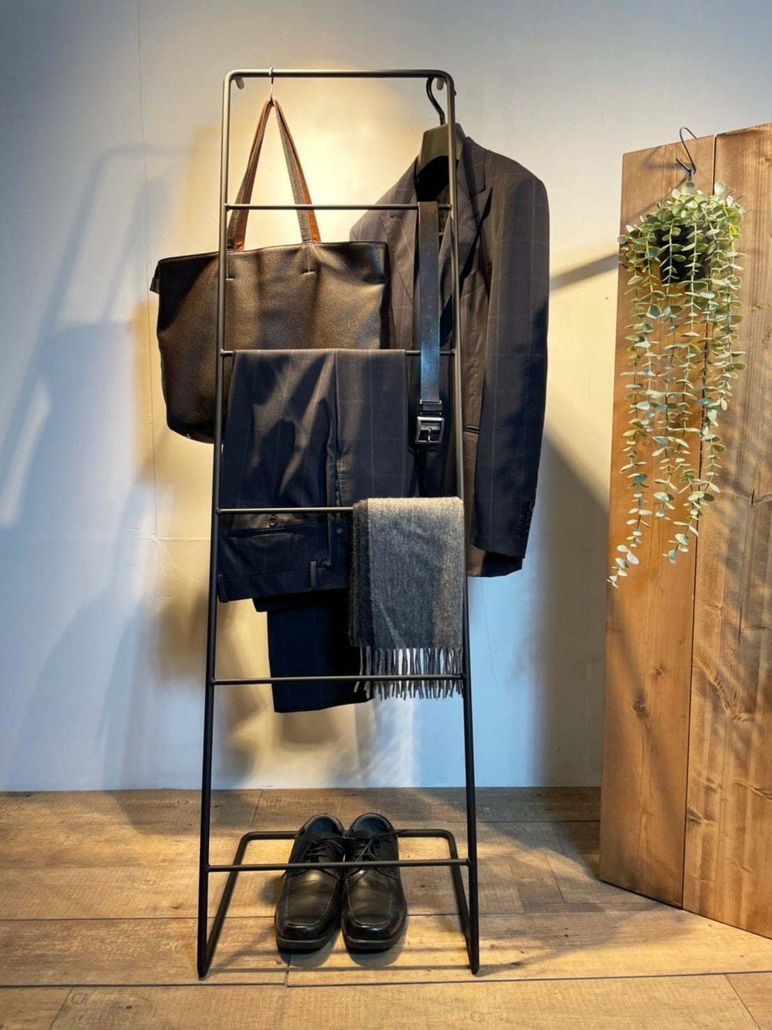 【ブラックラダーシェルフ】アイアンラダー⁂韓国風 アイアン ラダーハンガー ラダーシェルフ スタンドシェルフ