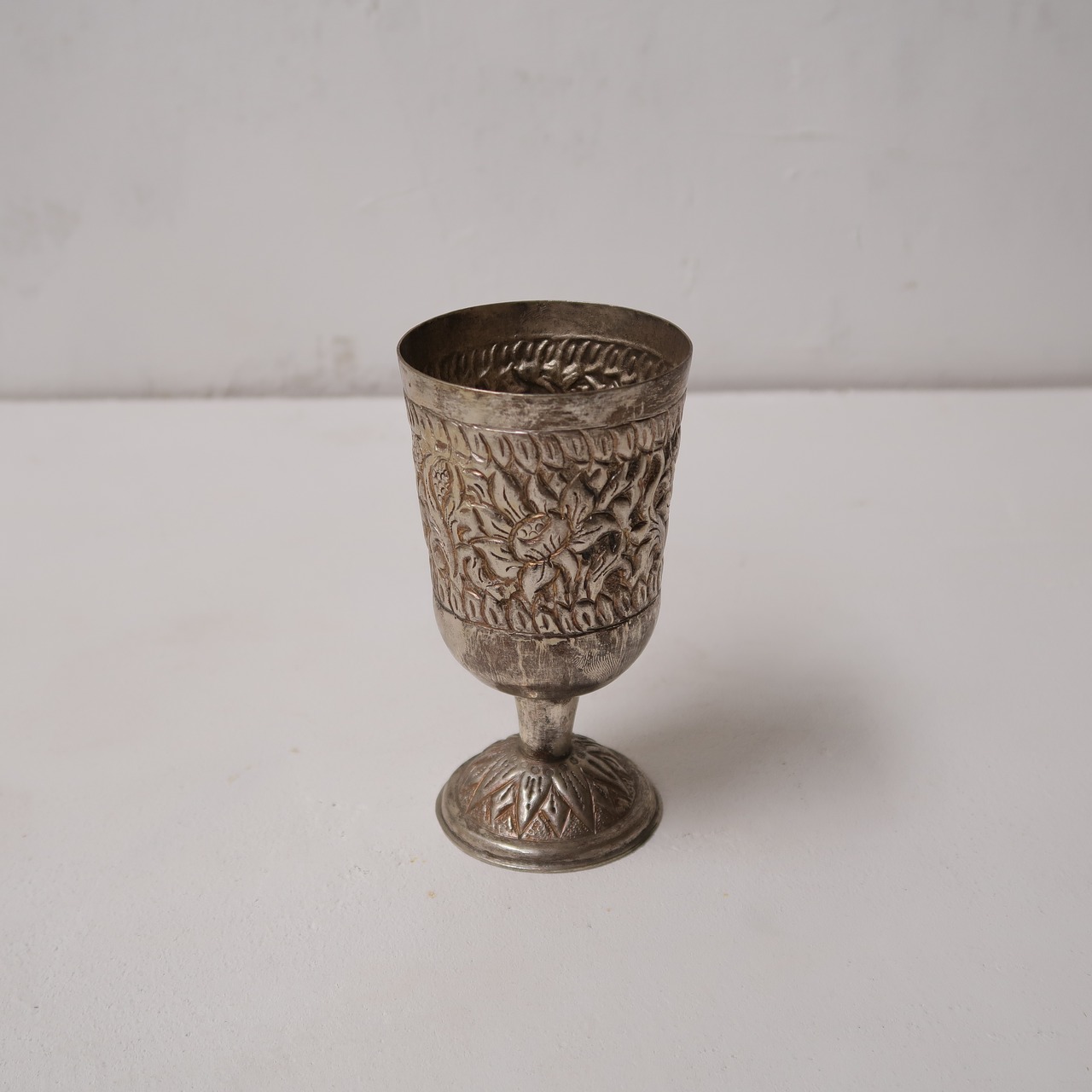 カレー屋さんで出てきそうなグラス