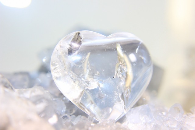 虹入りレムリアン水晶のハート✨大